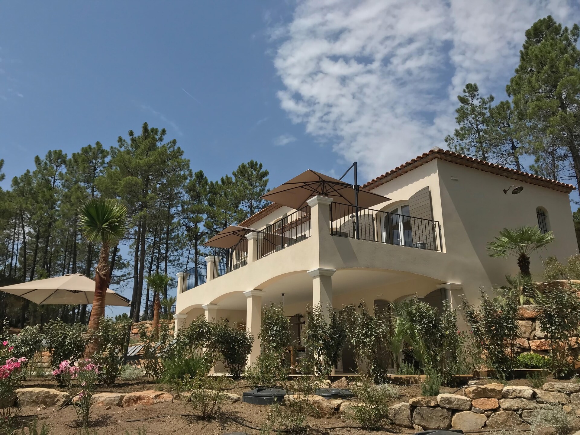 Design villa met privézwembad en panoramisch wijngaarduitzicht nabij Le Muy - foto 38