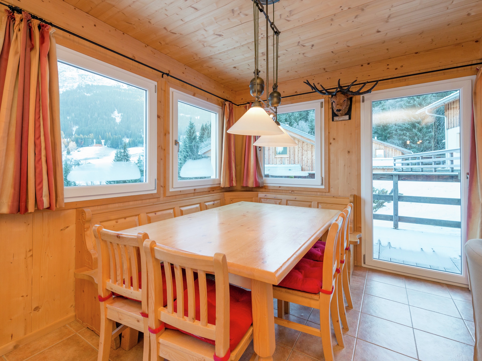 Ruim chalet voor 8 personen in Annaberg-Lungötz · 90 m² - foto 3