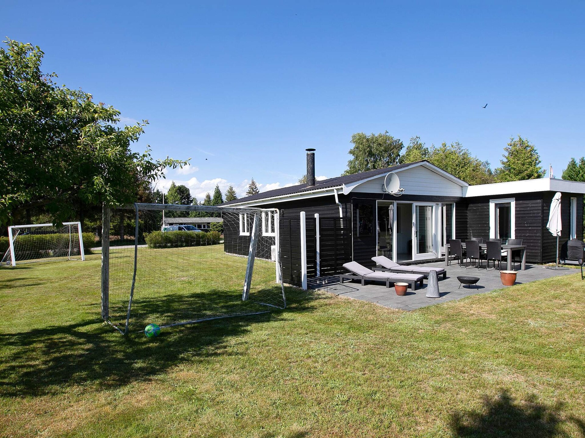 Kindvriendelijk vakantiehuis met grote tuin op 800 meter van de zee bij Marielyst - foto 16