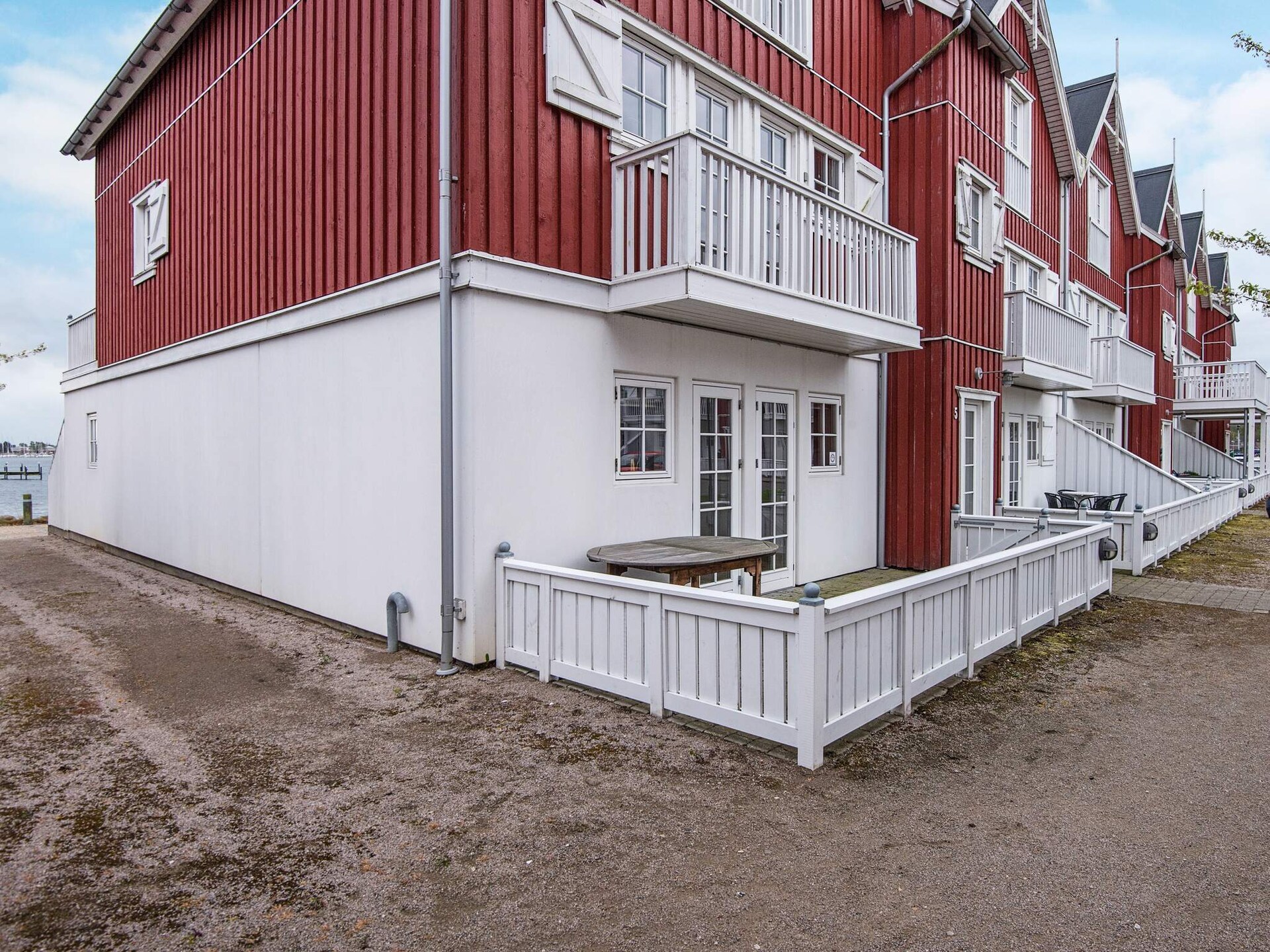 Aan zee: modern vakantiehuis in Gråsten met whirlpool en uitzicht - foto 3