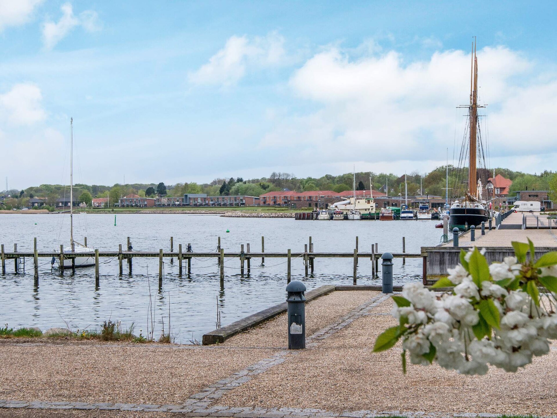 Aan zee: modern vakantiehuis in Gråsten met whirlpool en uitzicht - foto 14
