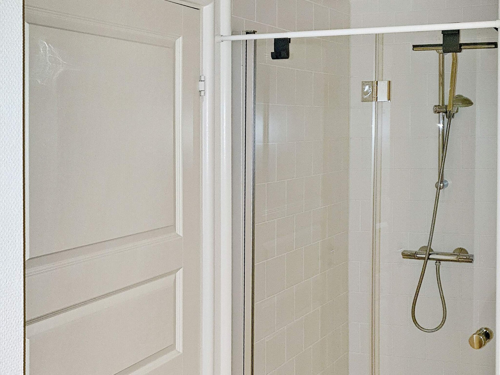 Aan zee: modern vakantiehuis in Gråsten met whirlpool en uitzicht - foto 35