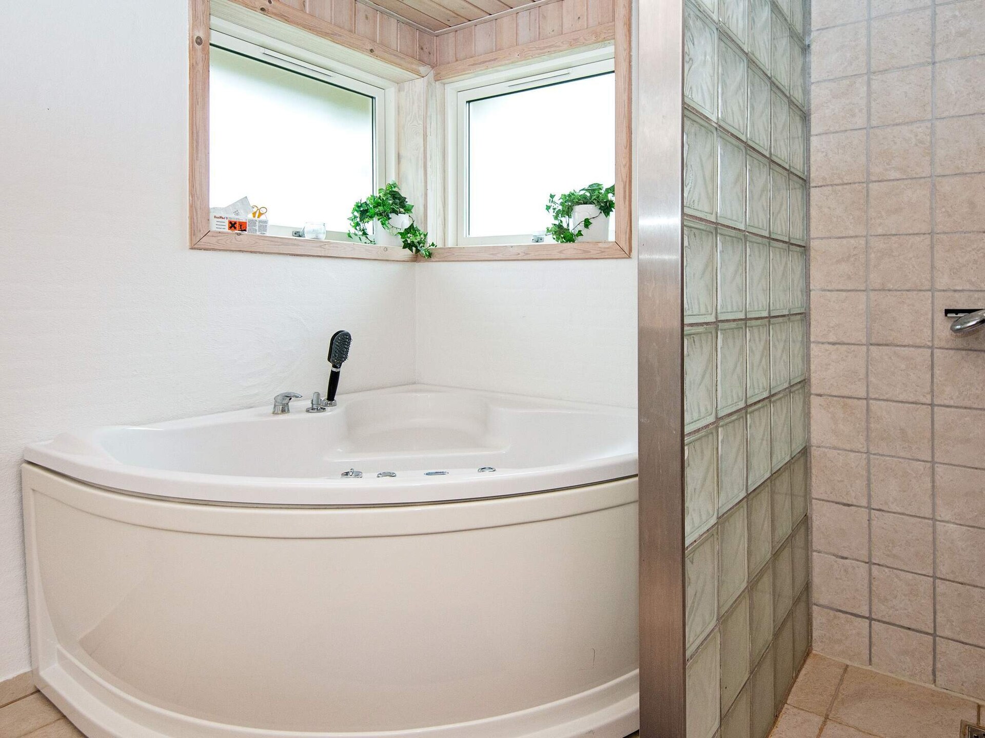 Licht vakantiehuis met sauna & whirlpool op 300m van zee in Mommark - foto 19