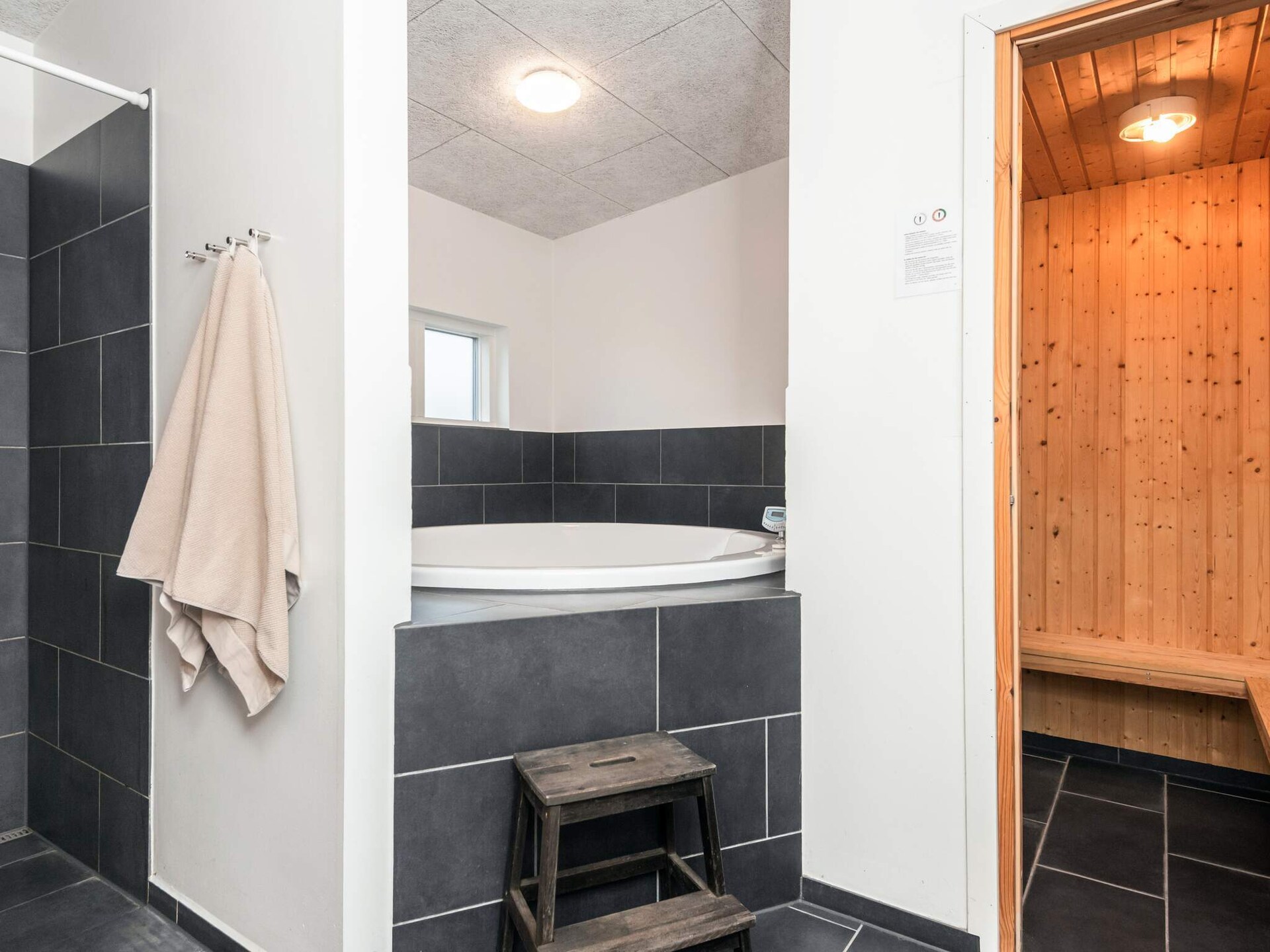 Groot vakantiehuis voor 16 personen met wellness en activiteitenruimte nabij Fjellerup Strand - foto 5