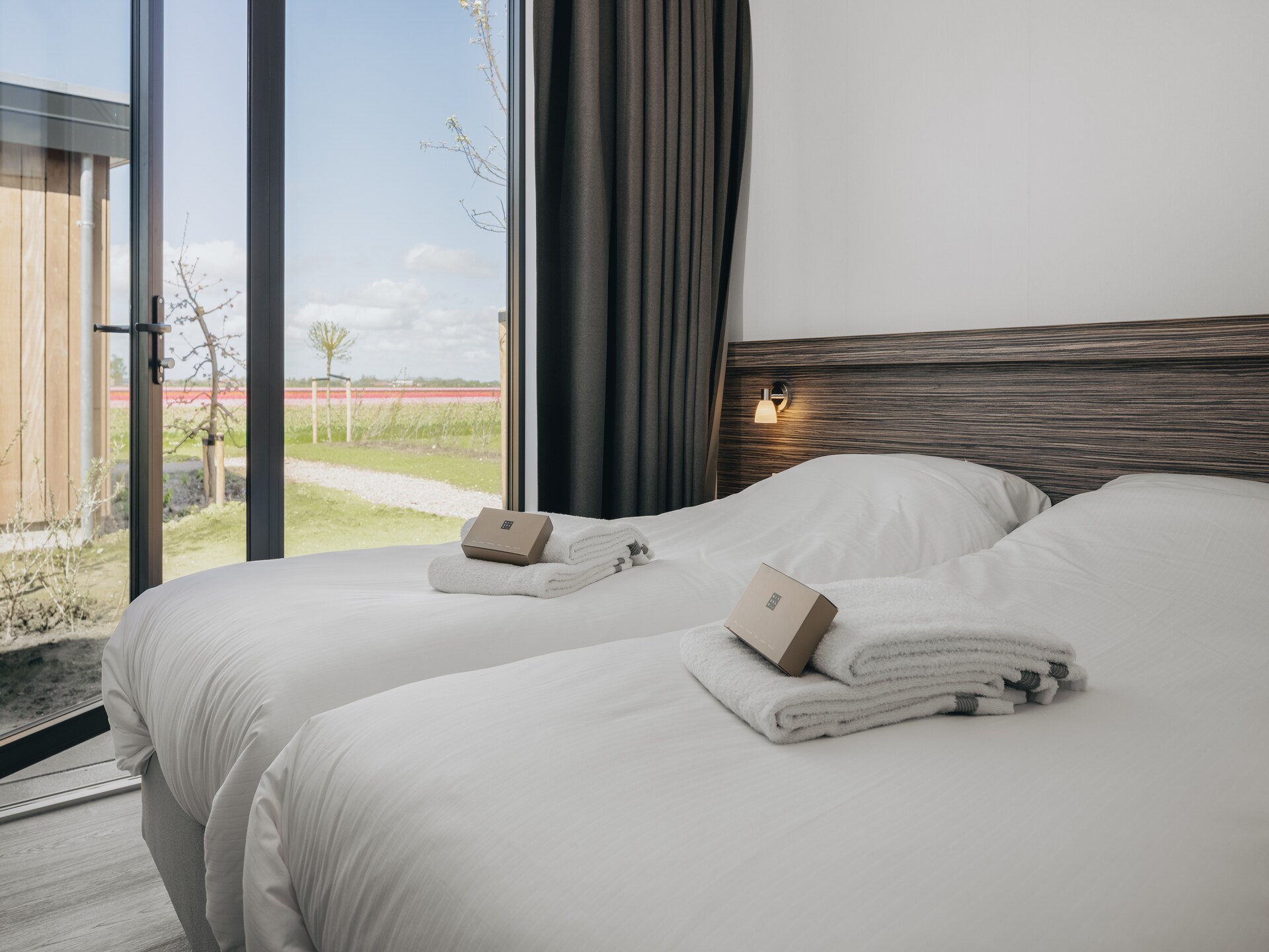 Moderne Eco-Lodge aan het Markermeer met 2 slaapkamers en eigen terras - foto 4