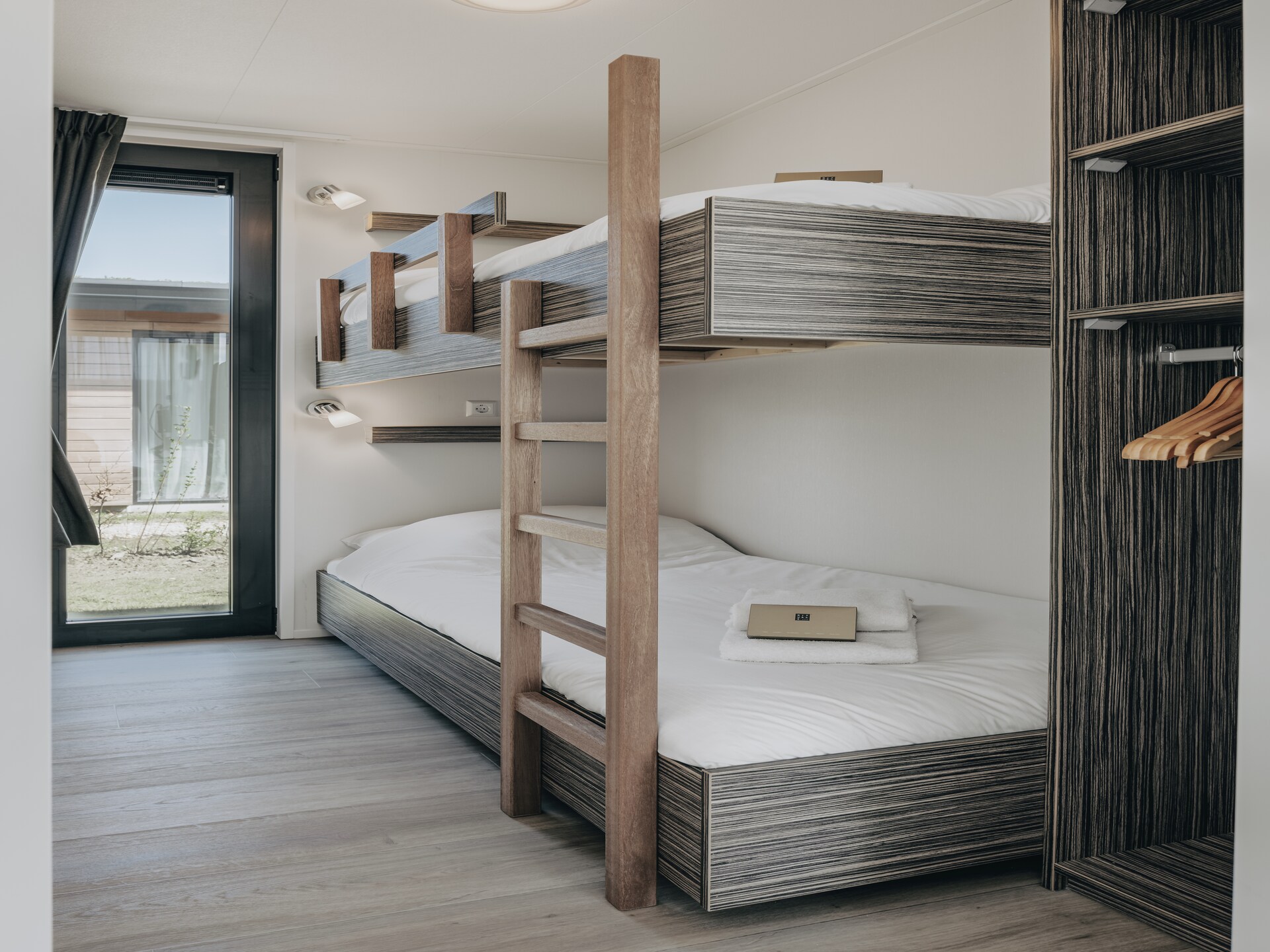 Luxe vrijstaande lodge aan het Markermeer met huisdieren welkom - foto 4