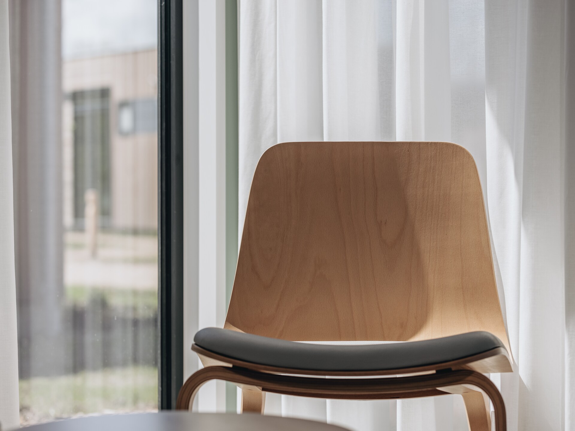 Luxe vrijstaande lodge aan het Markermeer met huisdieren welkom - foto 40