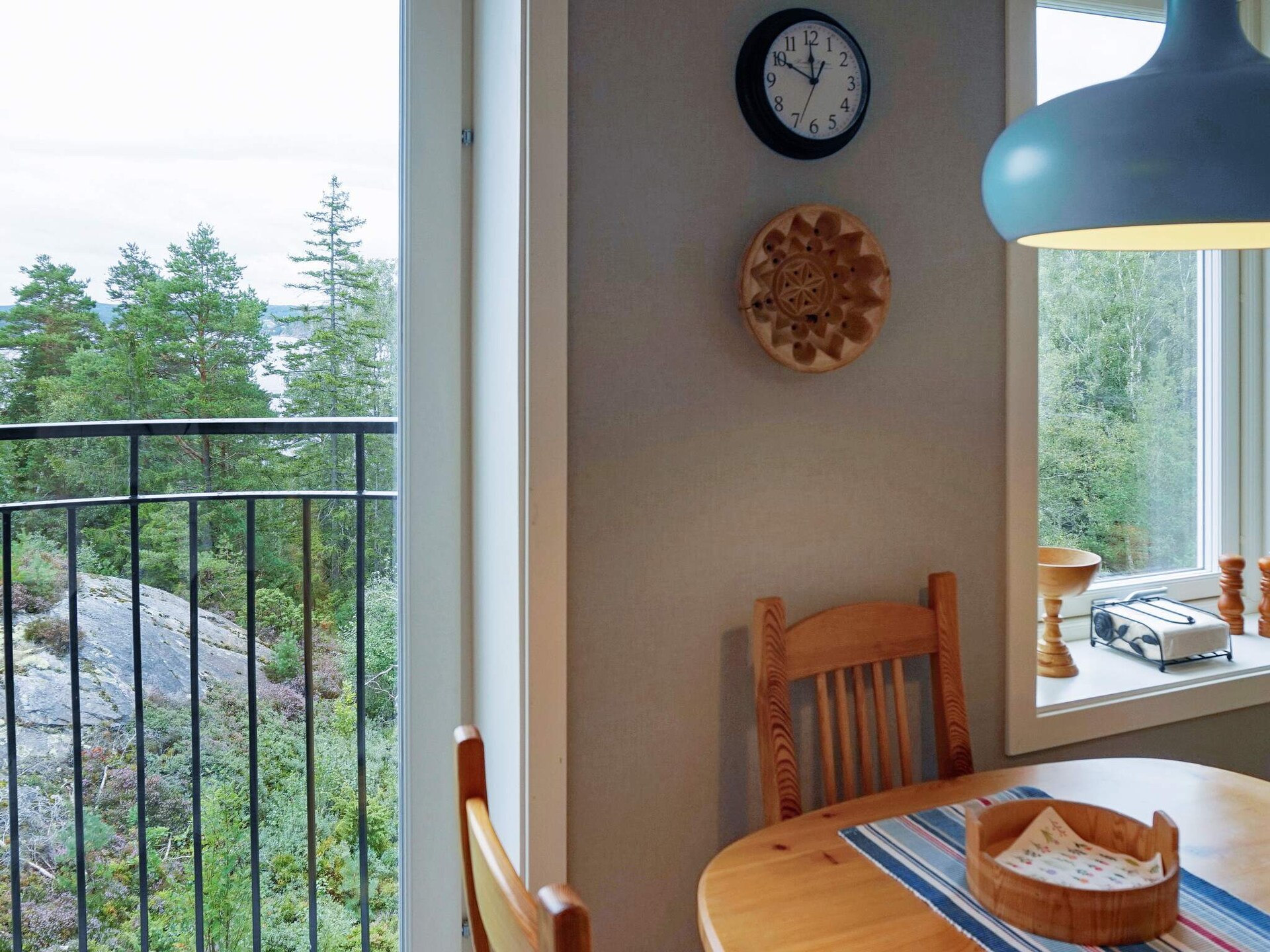 Op 1,5 km van zee: Modern appartement voor 6 personen in Henån - foto 7