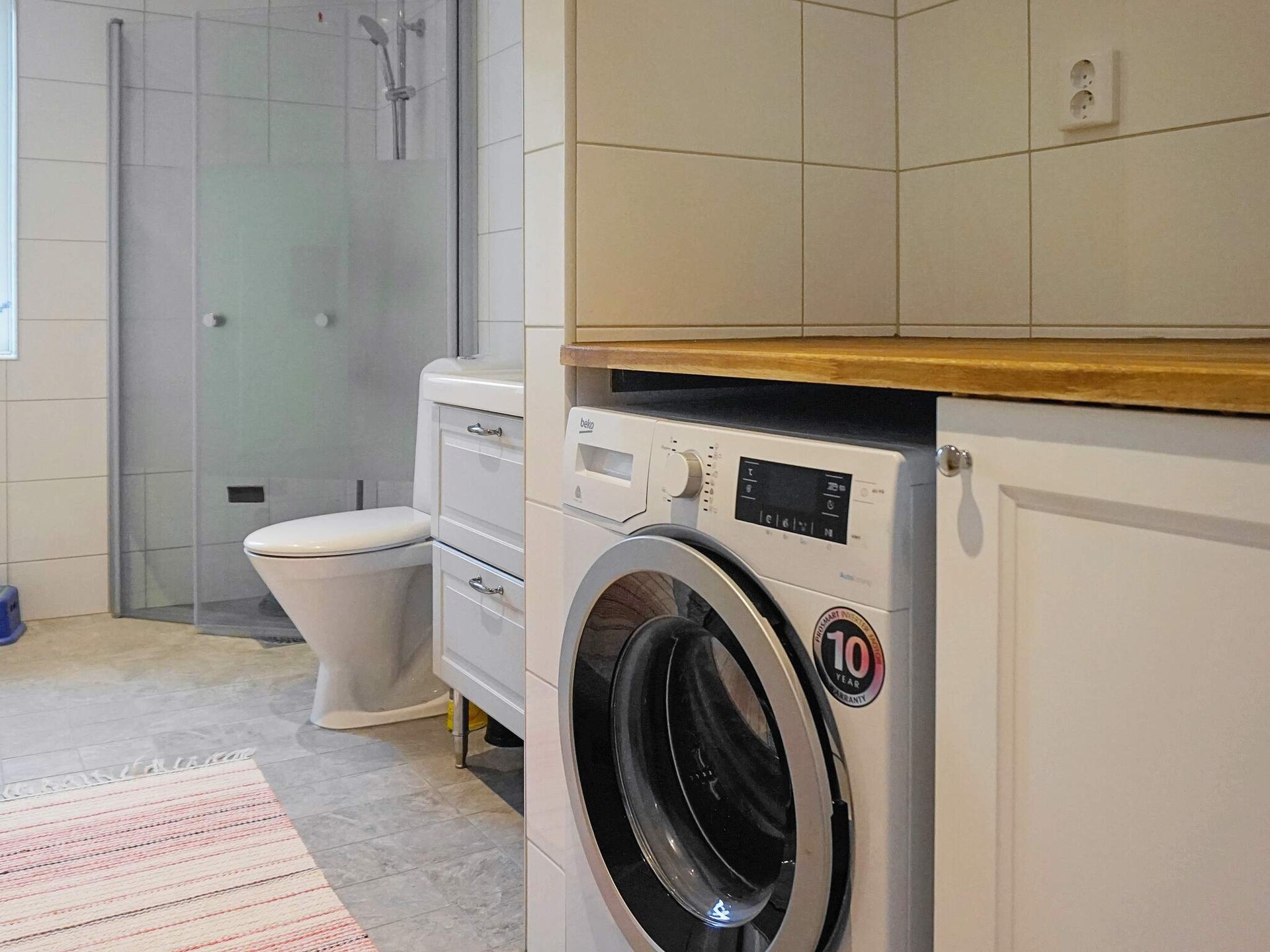 Op 1,5 km van zee: Modern appartement voor 6 personen in Henån - foto 13