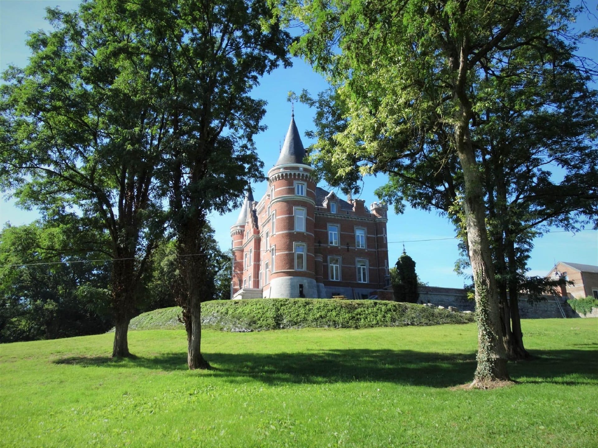 Sprookjesachtig kasteel voor 40 personen in de bossen bij Gesves - foto 35