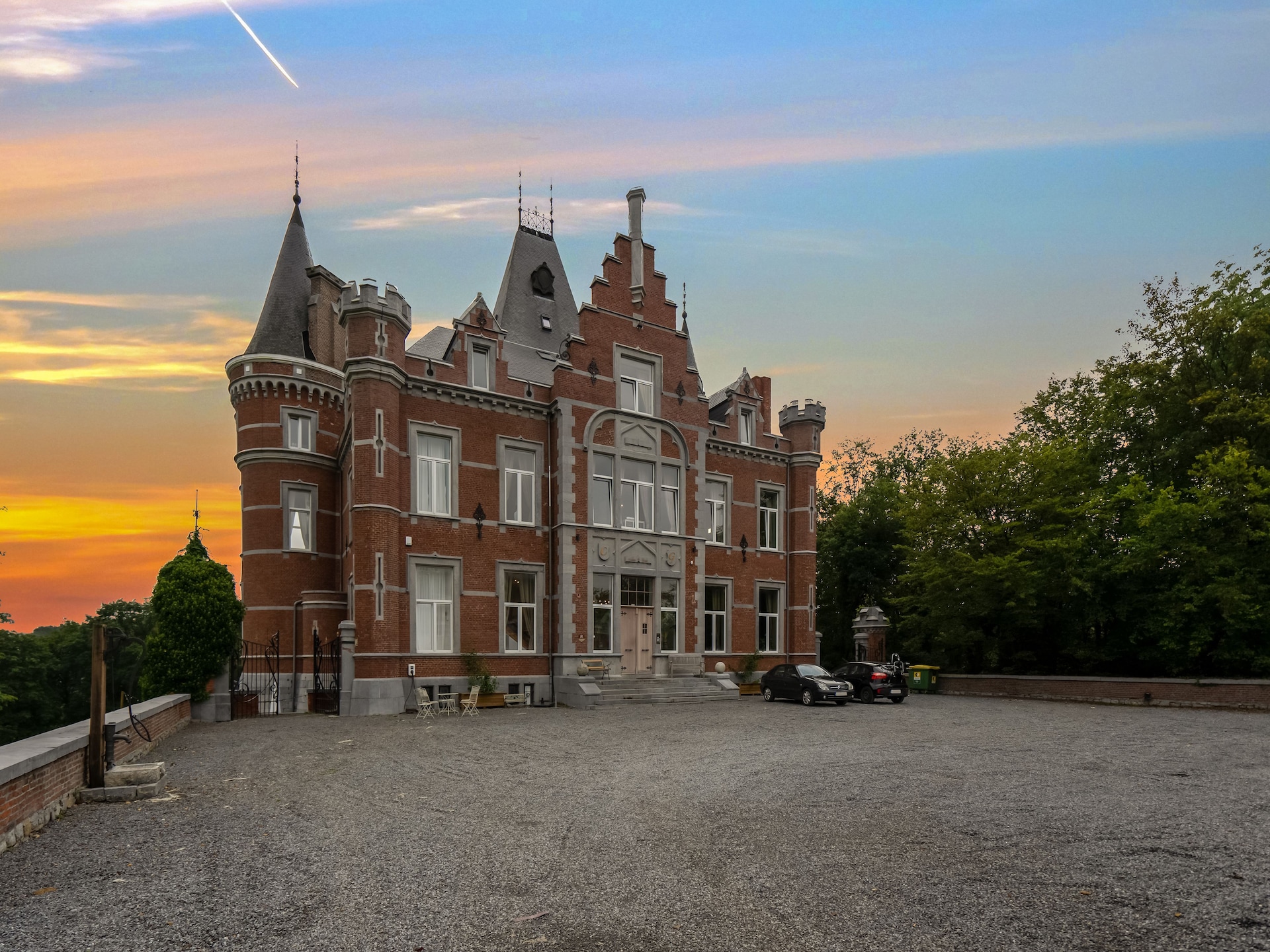 Sprookjesachtig kasteel voor 40 personen in de bossen bij Gesves - foto 1