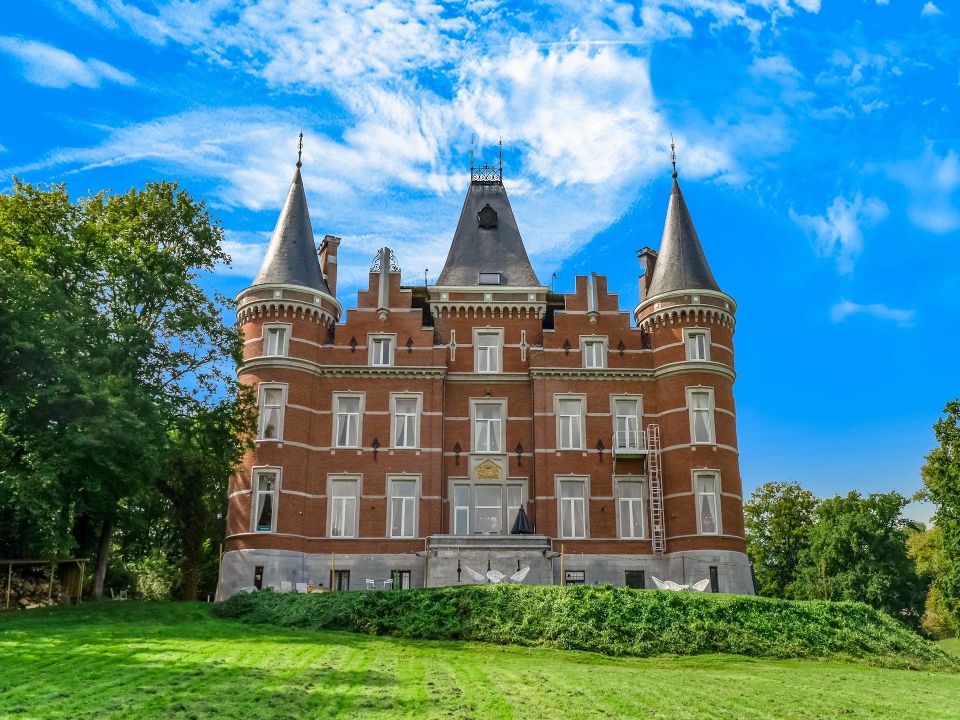 Sprookjesachtig kasteel voor 40 personen in de bossen bij Gesves - foto 8