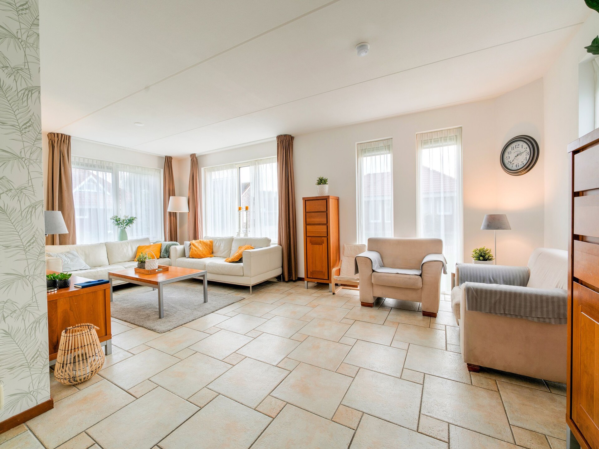 Luxe vakantiehuis Zonnig Hosterwold met zwembad en tennisbaan in Zeewolde - foto 10