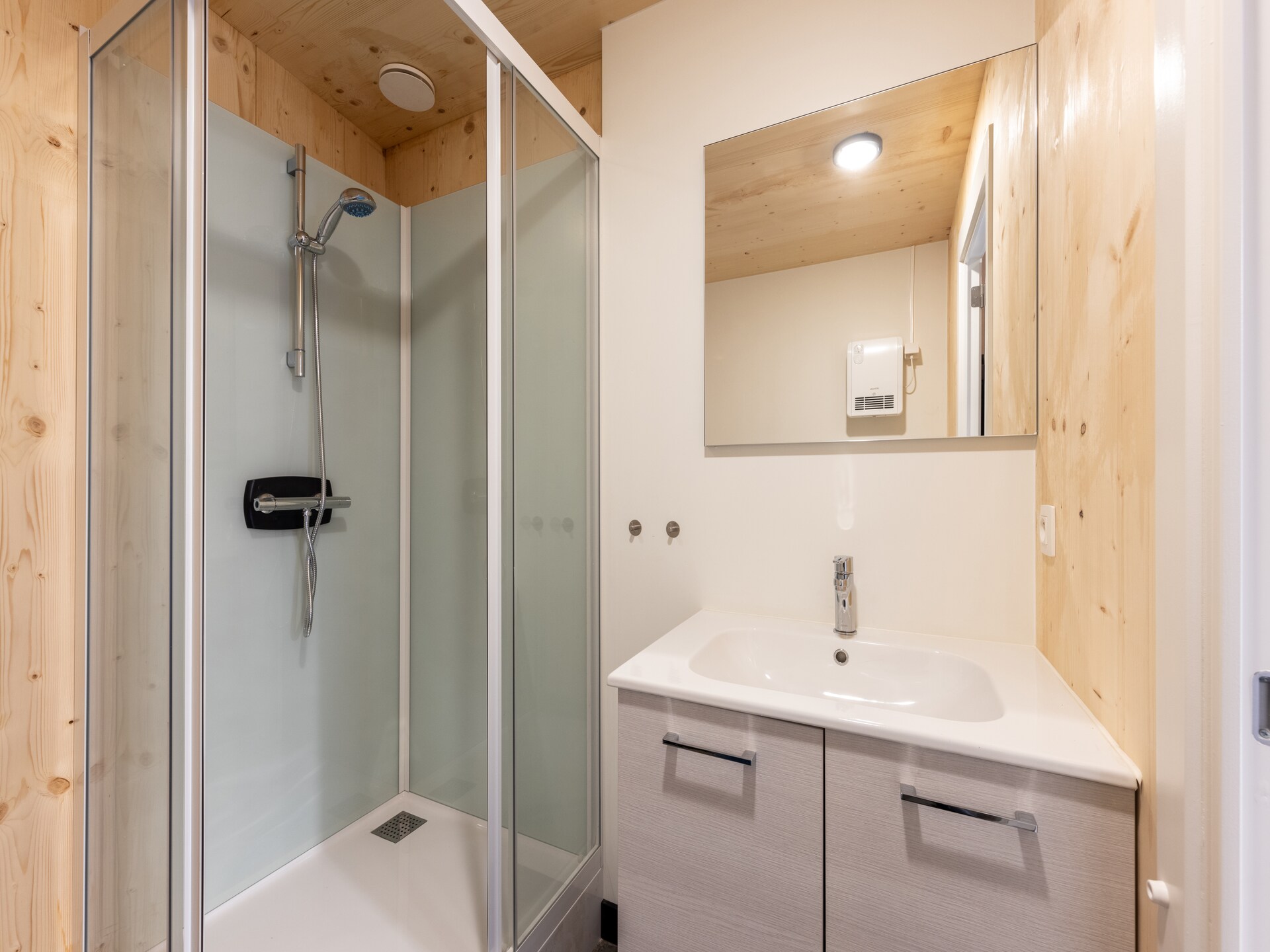 Trendy 6-persoons bungalow in autovrij park bij Hechtel-Eksel - foto 17