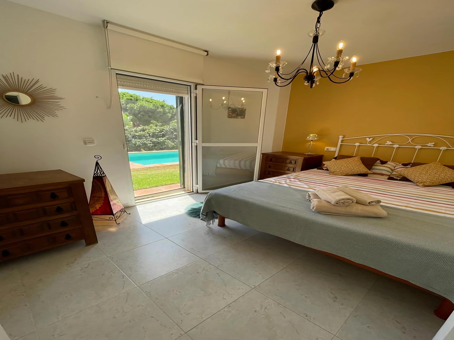 Ruim vakantiehuis met zwembad en zeezicht in Salobreña - foto 27