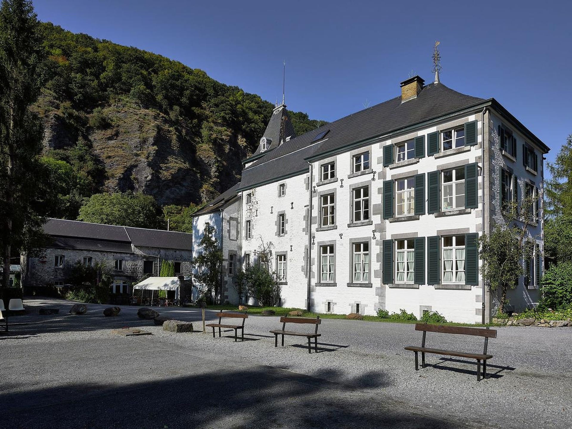 Historisch kasteelappartement in het hart van Aywaille - foto 2