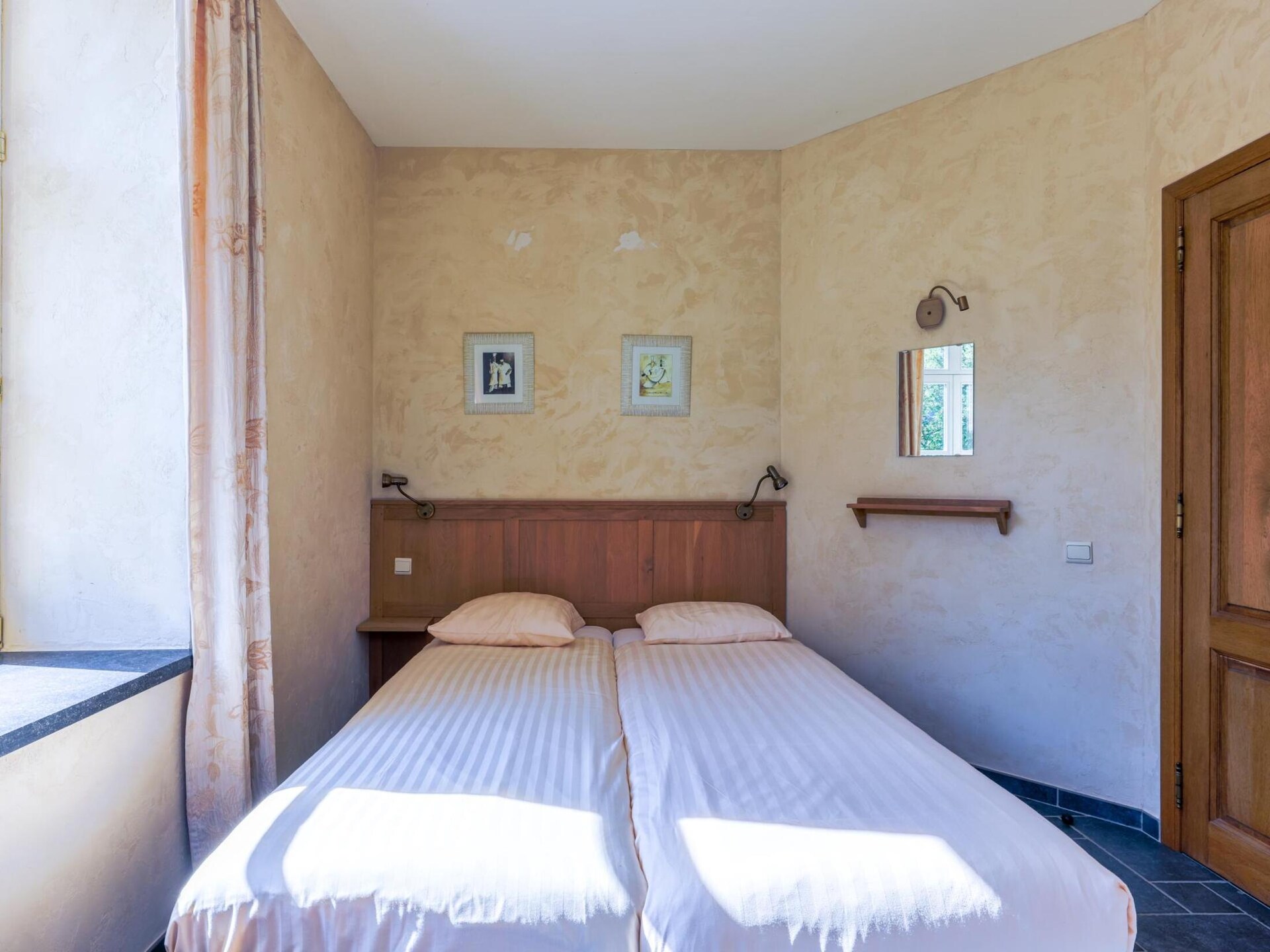 Historisch kasteelappartement in het hart van Aywaille · 6 pers. - foto 17