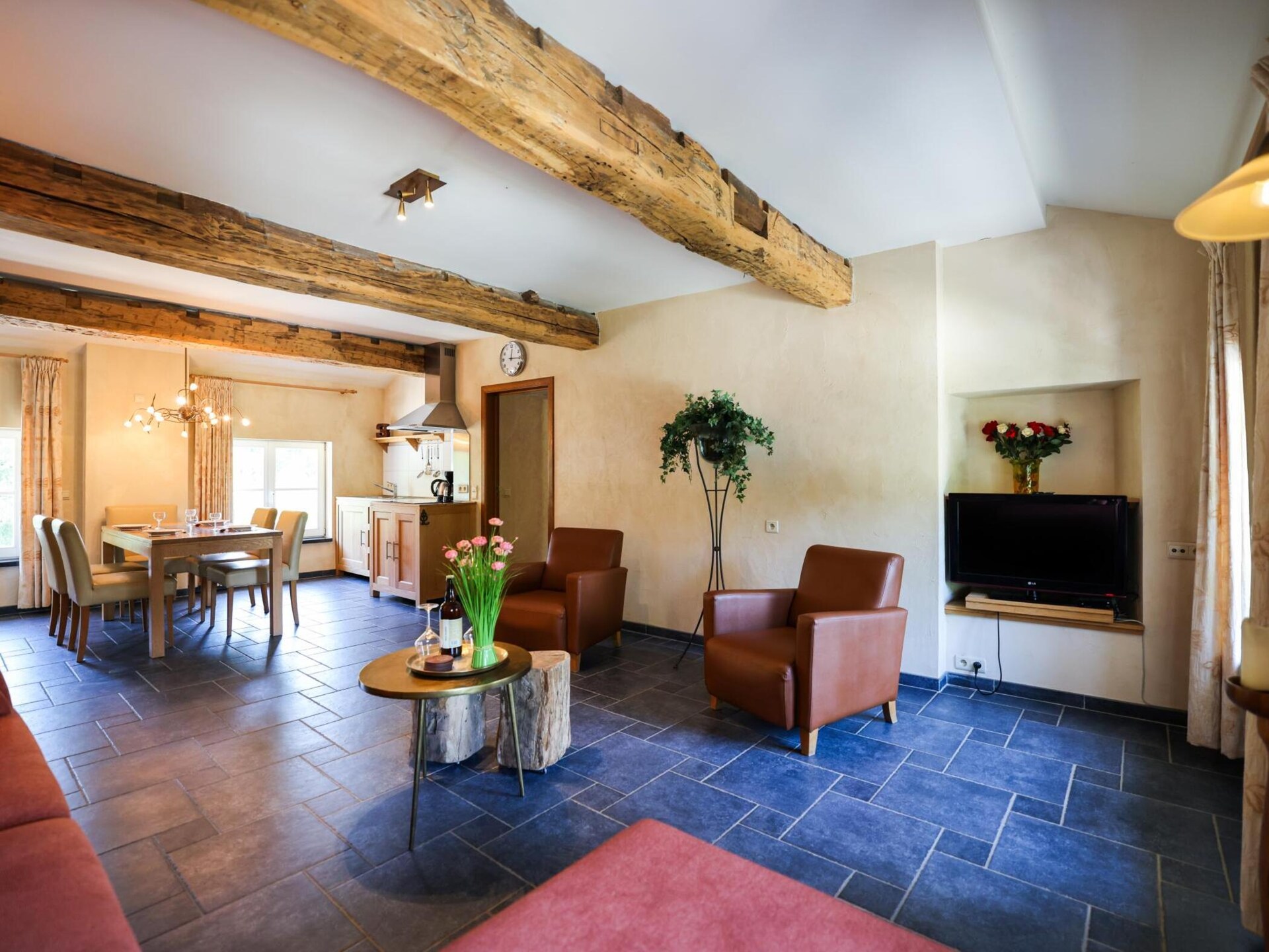 Appartement in 16e-eeuws kasteel aan de Amblève, 1,3 km van Aywaille - foto 12