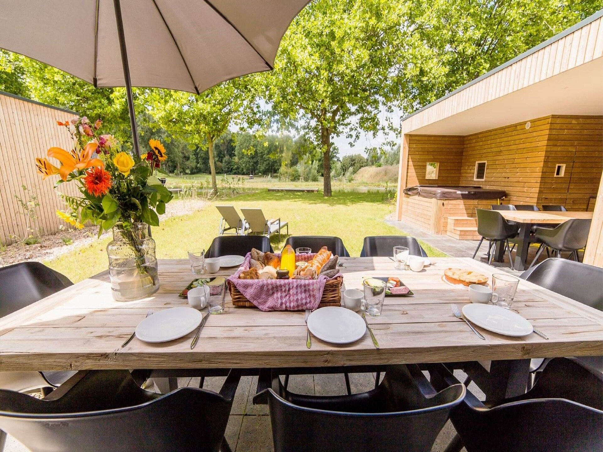 Luxe designvilla aan het water met wellness op Resort Maastricht - foto 13