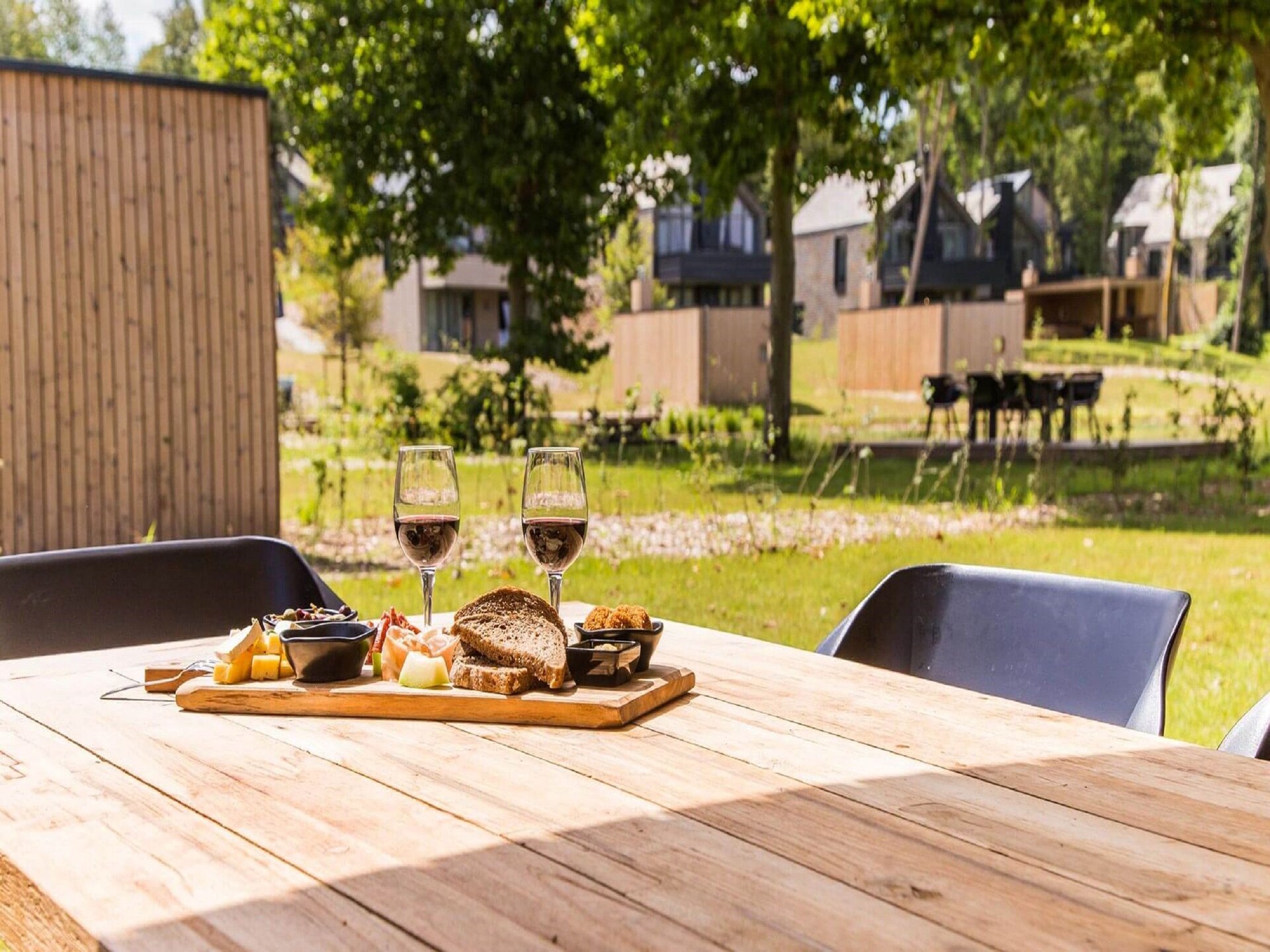 Luxe designvilla aan het water met wellness op Resort Maastricht - foto 40