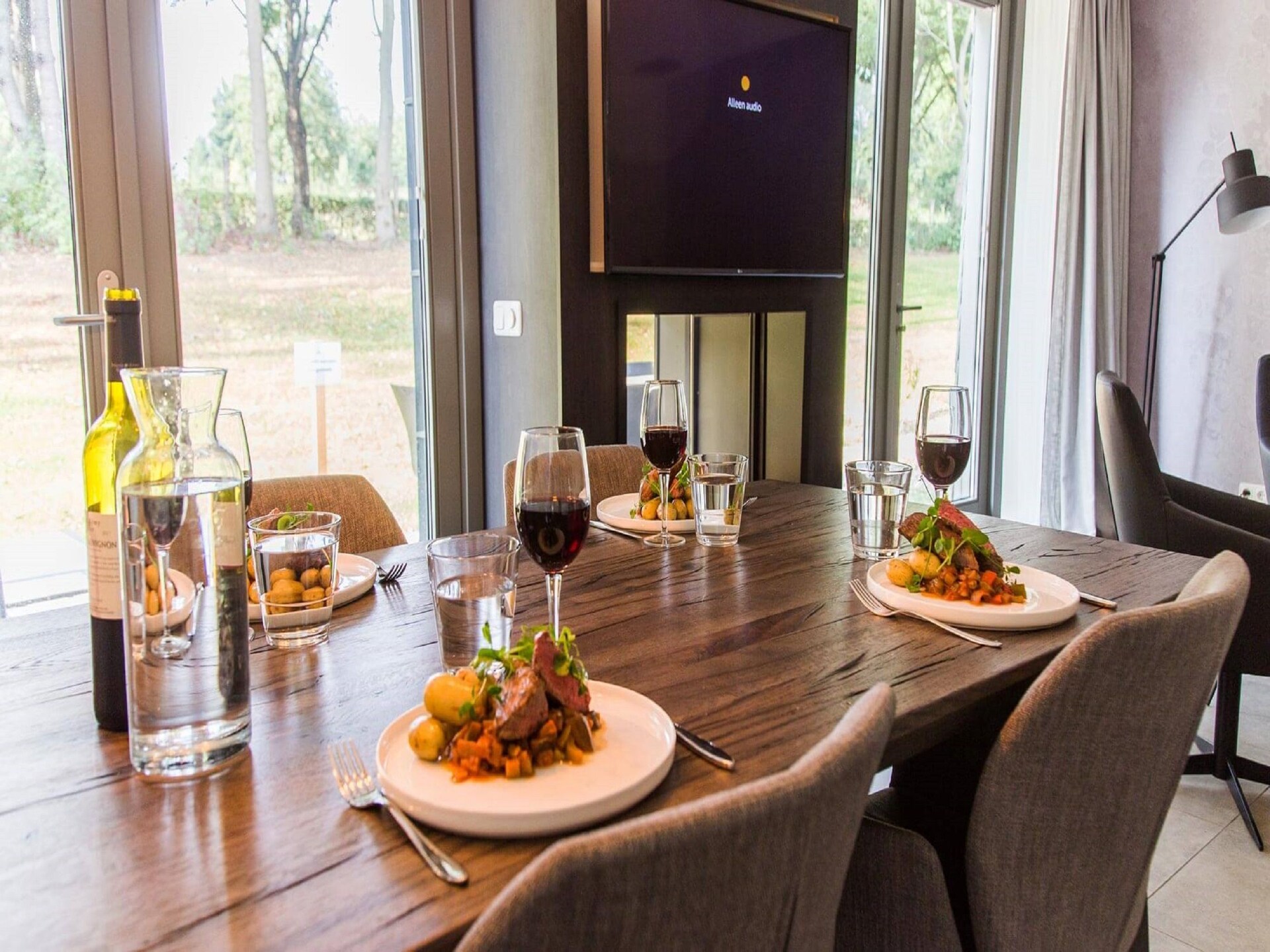 Luxe water villa op vakantiepark Maastricht met privésteiger en 3 slaapkamers - foto 36