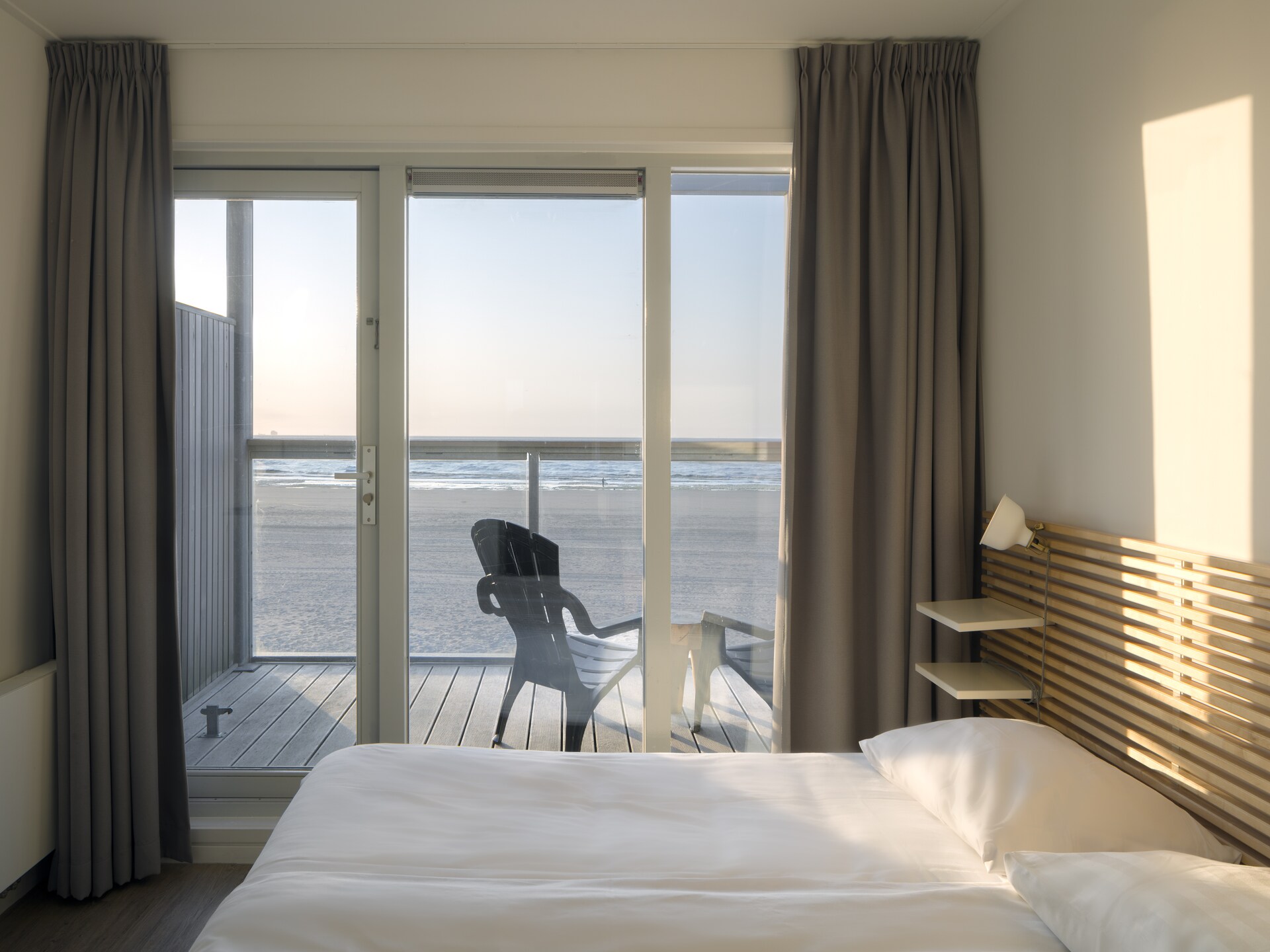 Strandhuis op het Noordzeestrand van Hoek van Holland voor 6 personen - foto 19