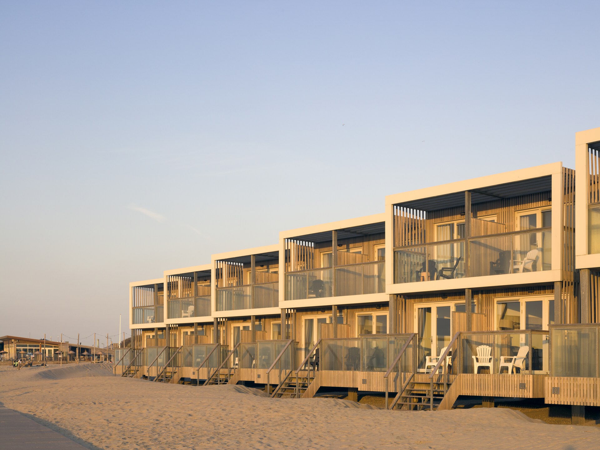 Strandhuis op het Noordzeestrand van Hoek van Holland voor 6 personen - foto 8