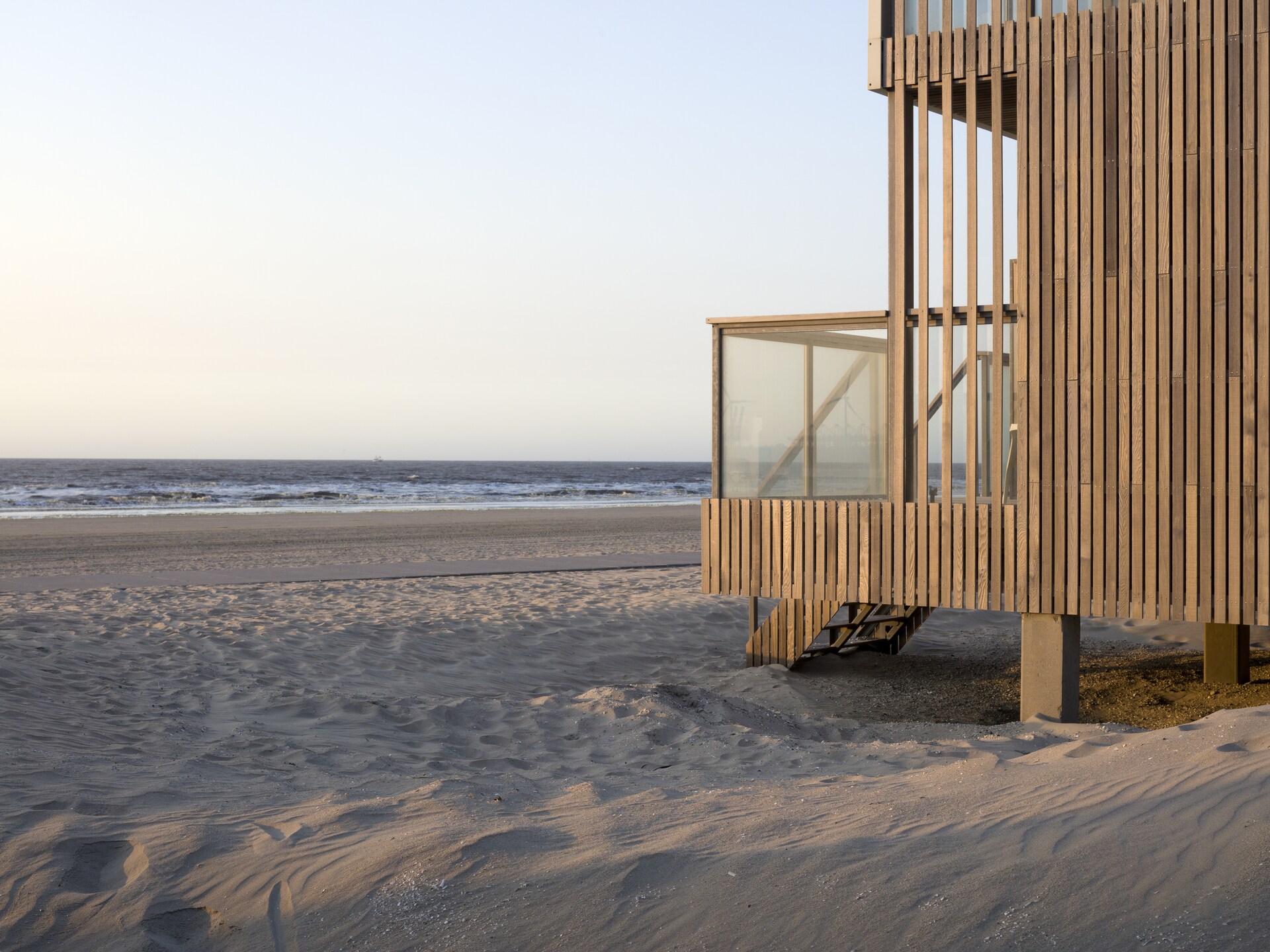 Strandhuis op het Noordzeestrand van Hoek van Holland voor 6 personen - foto 27