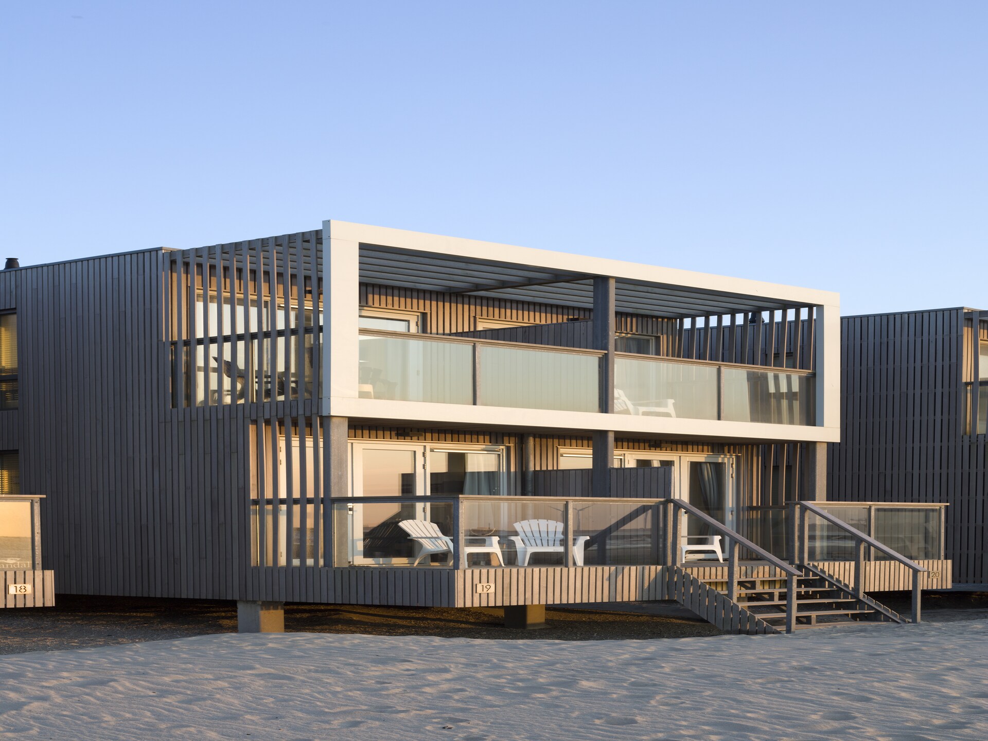 Strandhuis op het Noordzeestrand van Hoek van Holland voor 6 personen - foto 11