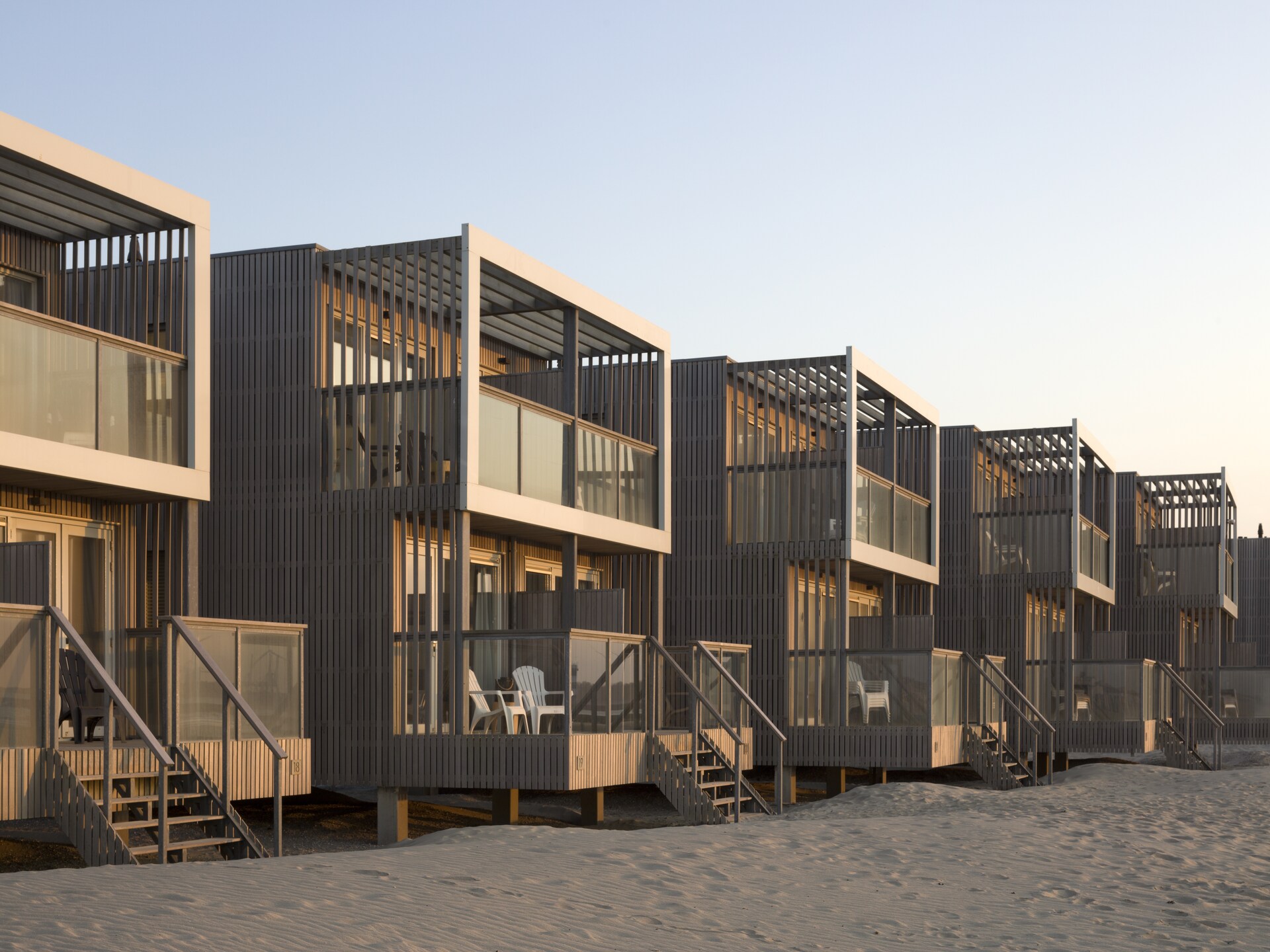 Strandhuis op het Noordzeestrand van Hoek van Holland voor 6 personen - foto 28