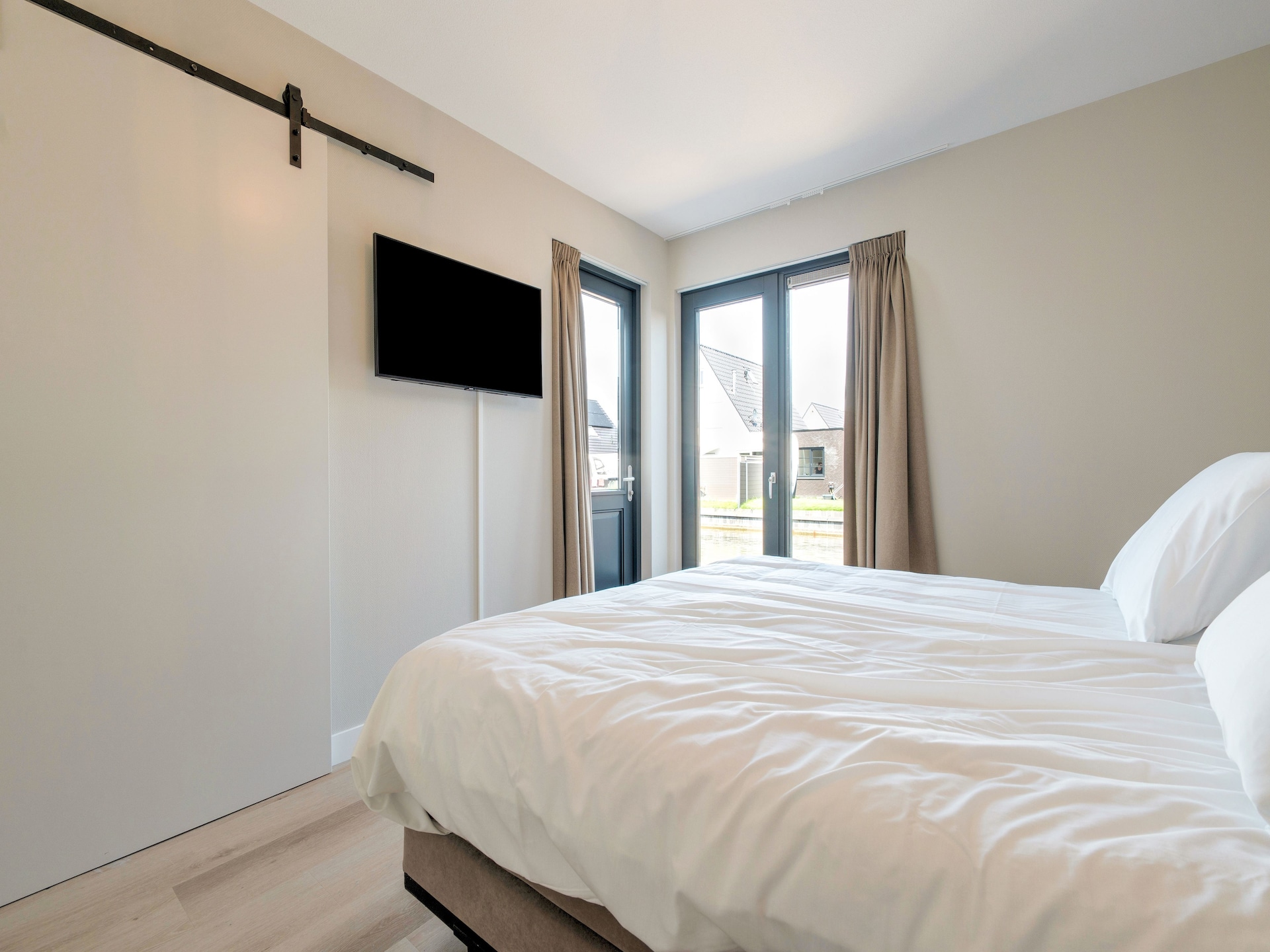 Us winsk: Luxe wellnesshuis aan het water in Stavoren - foto 16