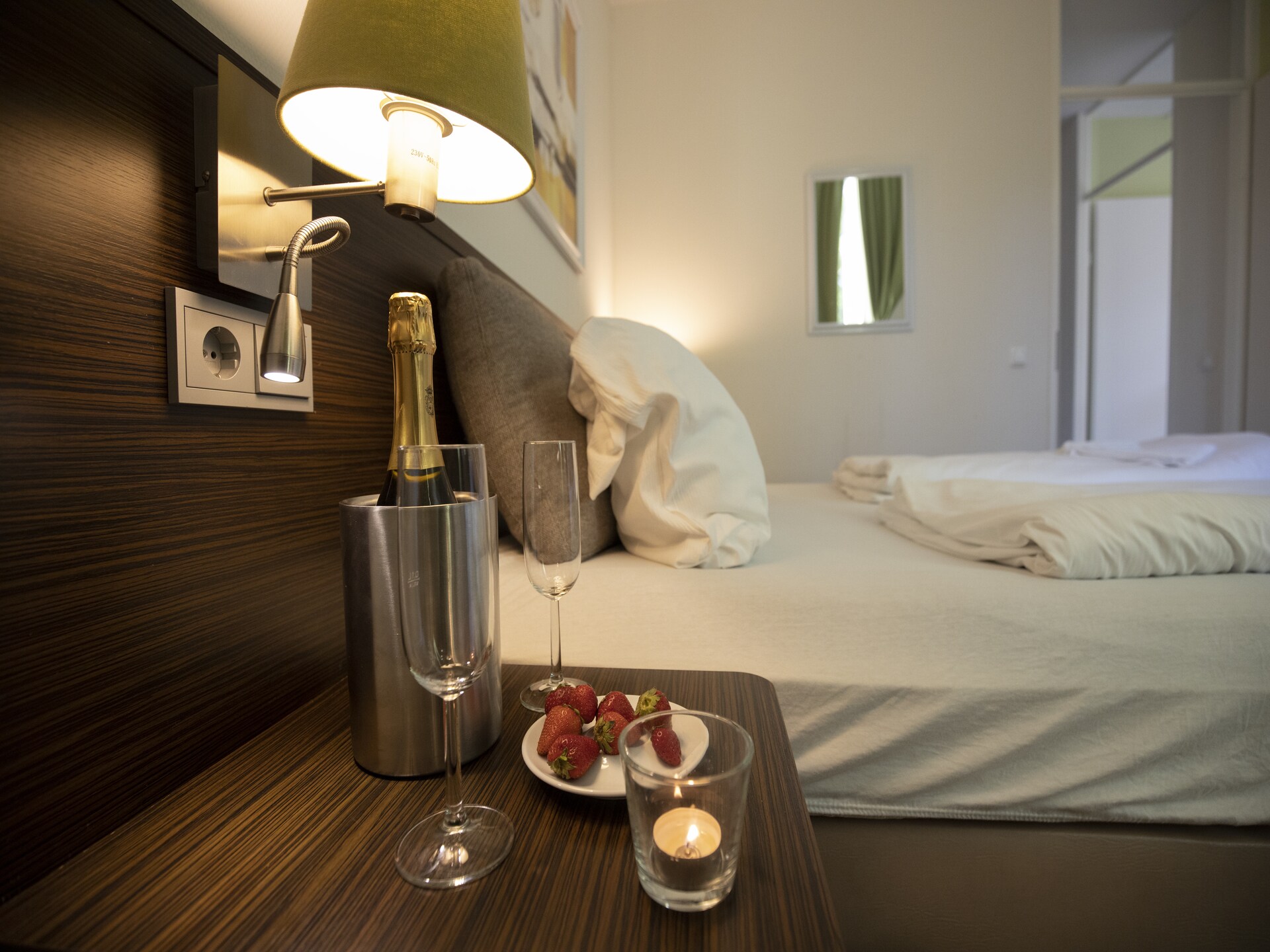 Penthouse-maisonette met privé wellness, sauna en zwembaden aan de Rursee - foto 39