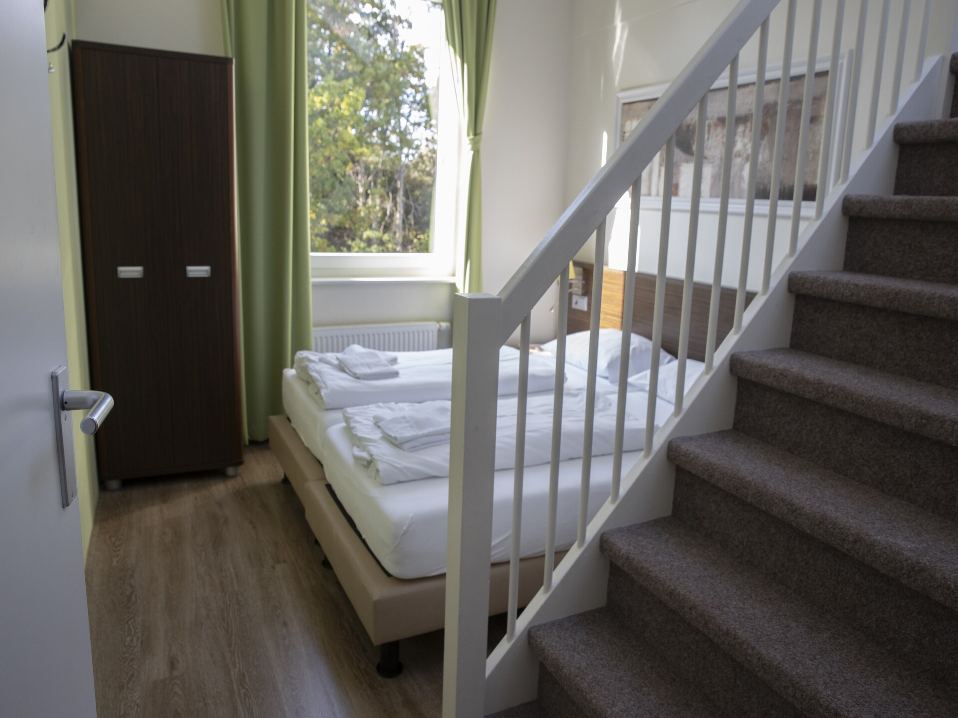 Penthouse-maisonette met privé wellness, sauna en zwembaden aan de Rursee - foto 15