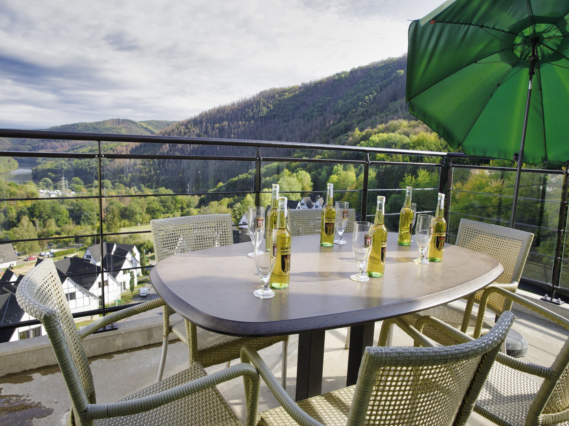 Penthouse-maisonette met privé wellness, sauna en zwembaden aan de Rursee - foto 19