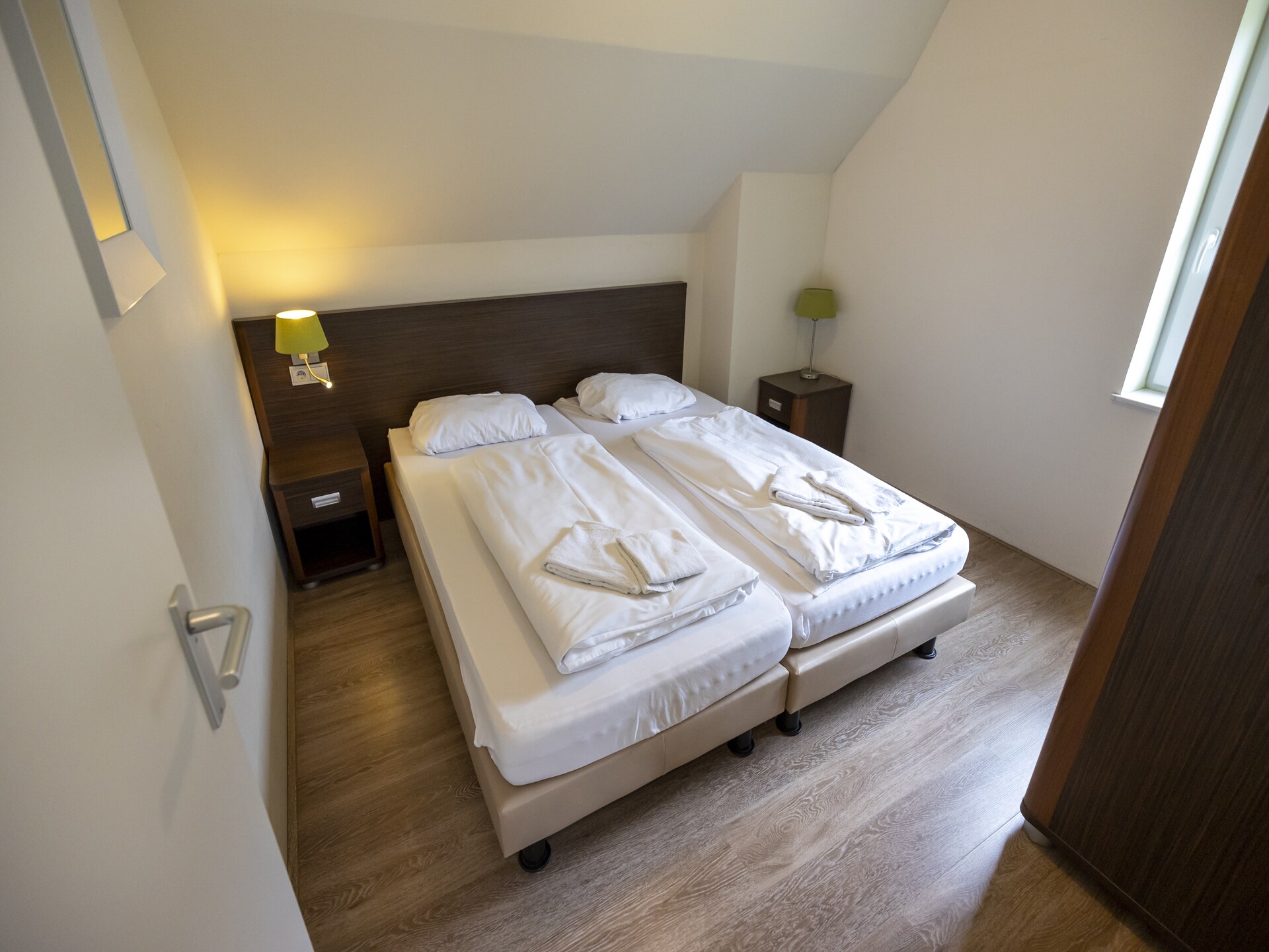 Vrijstaande villa met sauna en uitzicht op de Rursee in Heimbach - foto 14