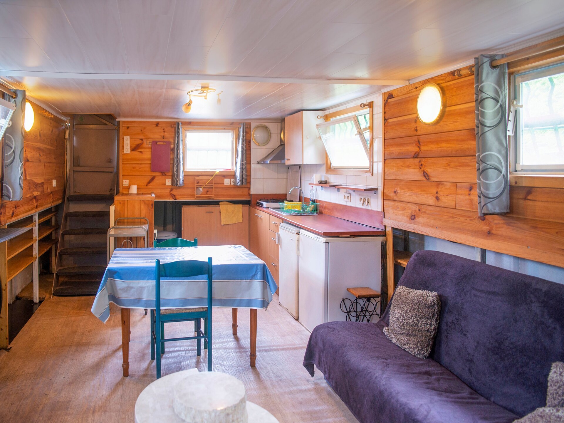 Unieke woonboot aan privémeer met dakterras en vismogelijkheden in Florennes - foto 12