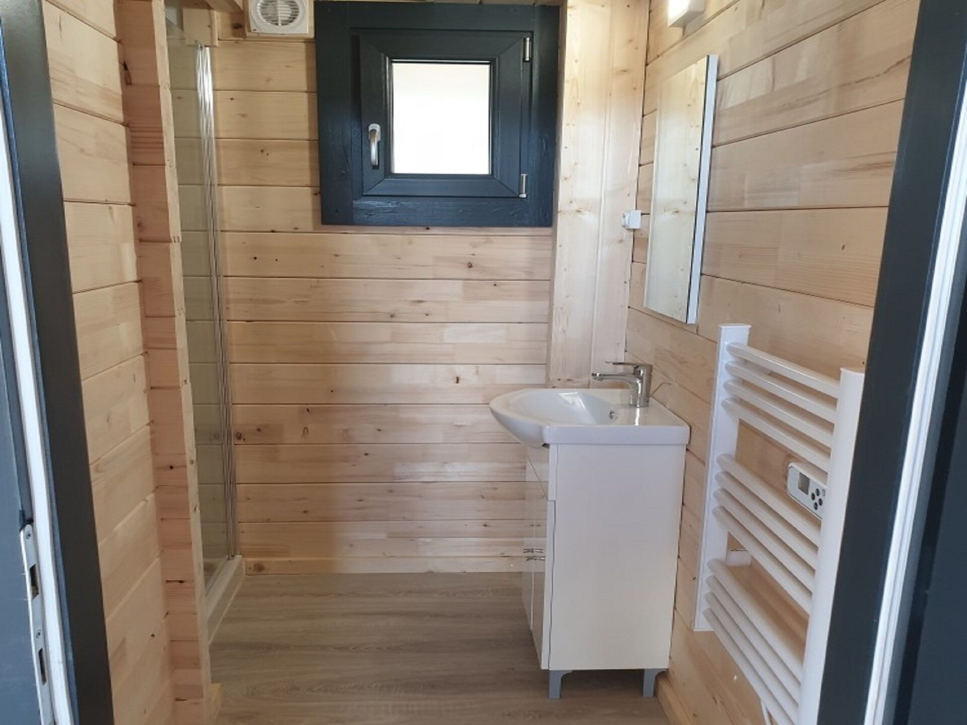 Authentiek chalet voor 7 aan de skipiste in Saint-Laurent-en-Grandvaux - foto 12