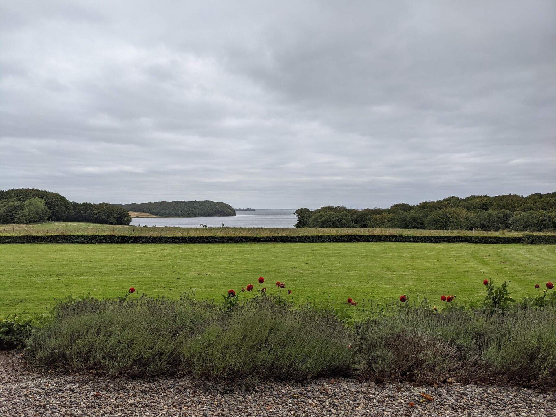 Vrijstaand vakantiehuis bij Roslev met fjorduitzicht, 300m van zee - foto 9