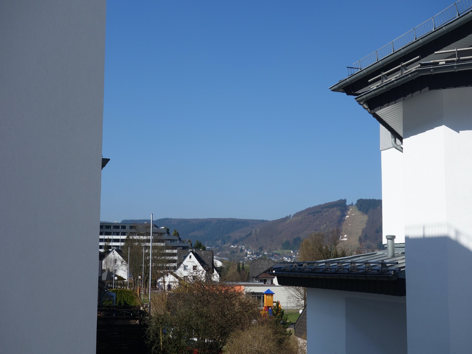 Centraal appartement in Willingen met uitzicht op het Ittertal, vlakbij de piste - foto 18