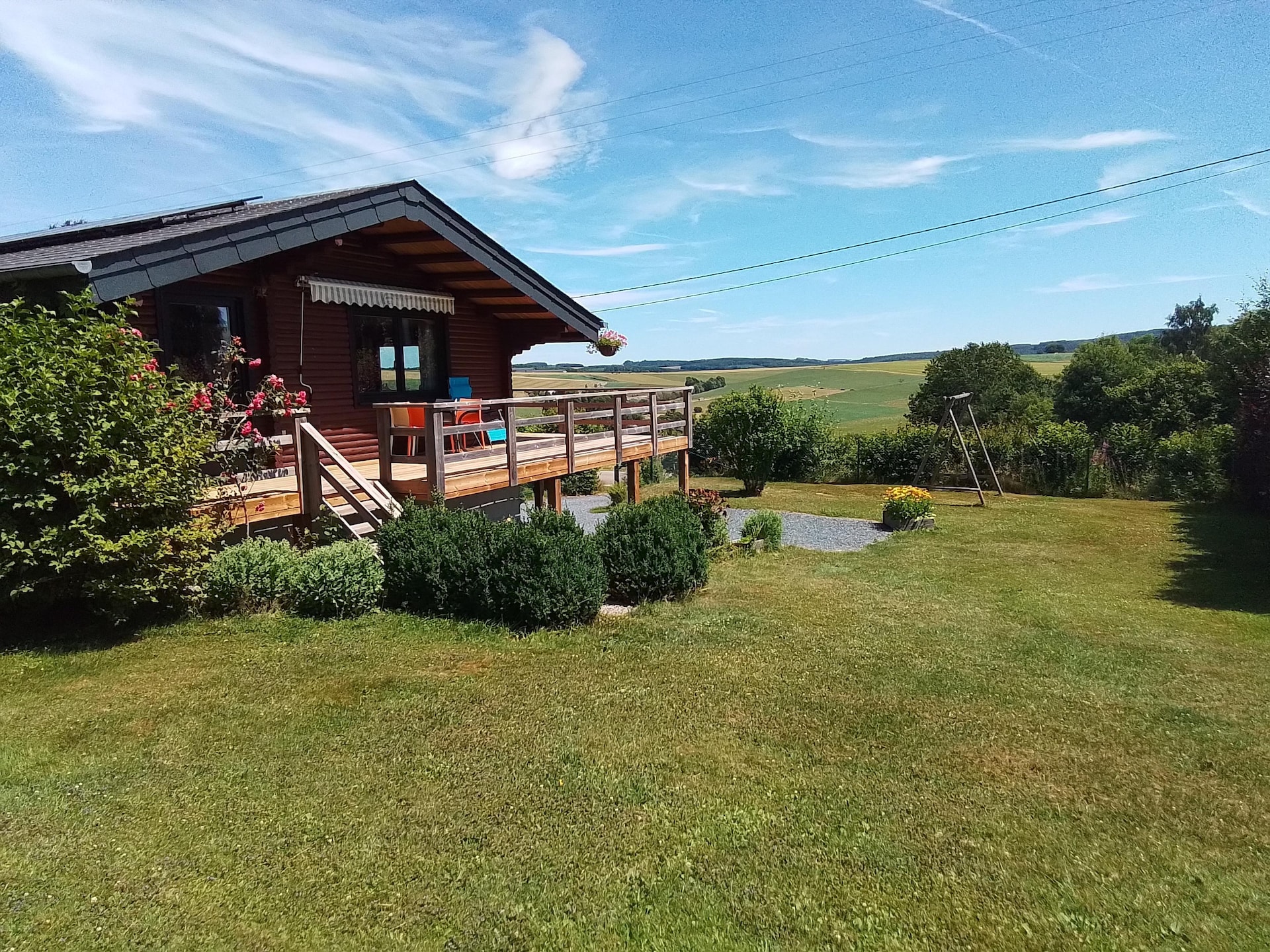 Authentiek 3-persoons chalet met pizza-oven in Tenneville - foto 1