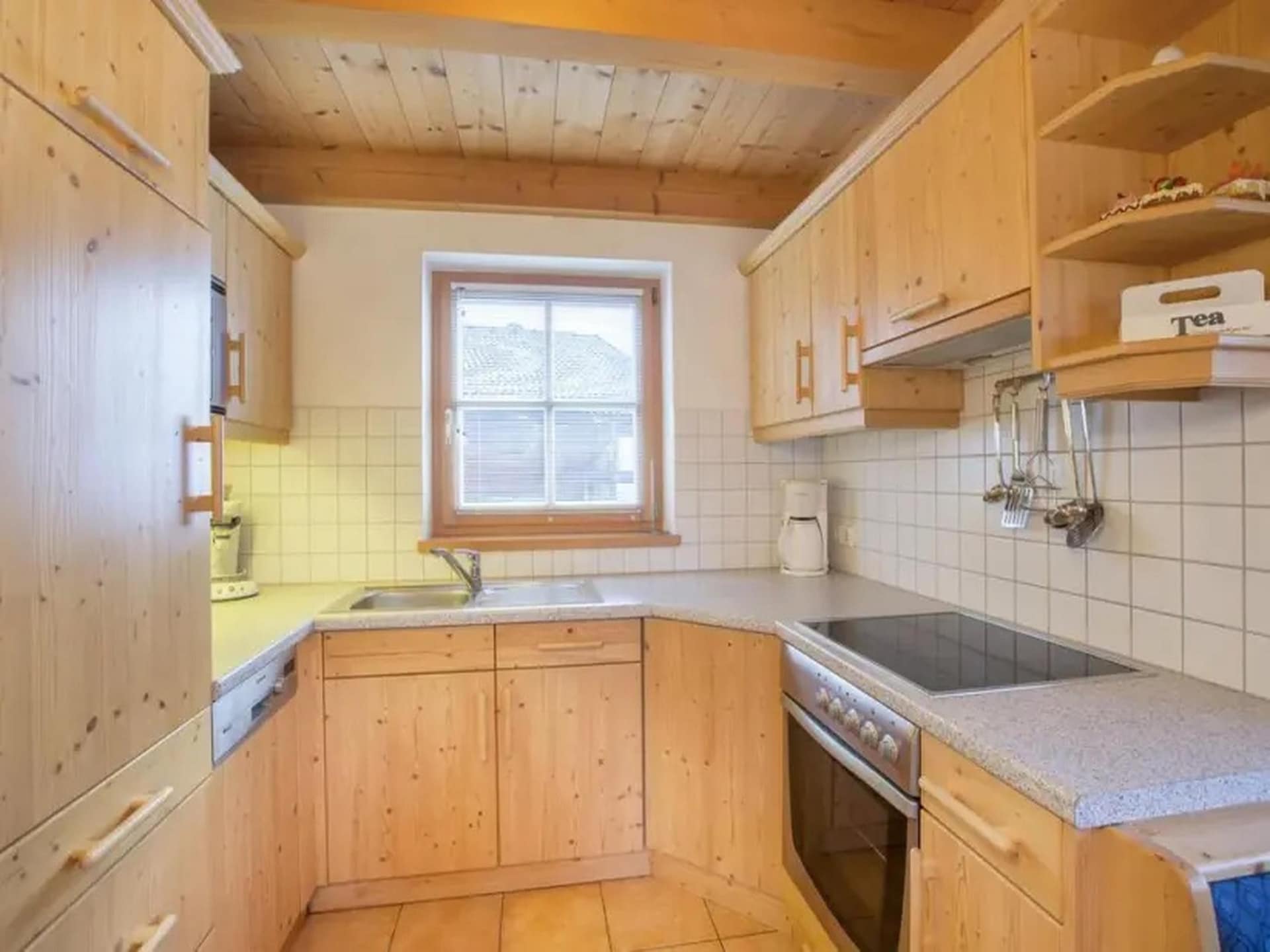 Centraal gelegen chalet aan de piste in Wald-Königsleiten · 8 pers. - foto 4