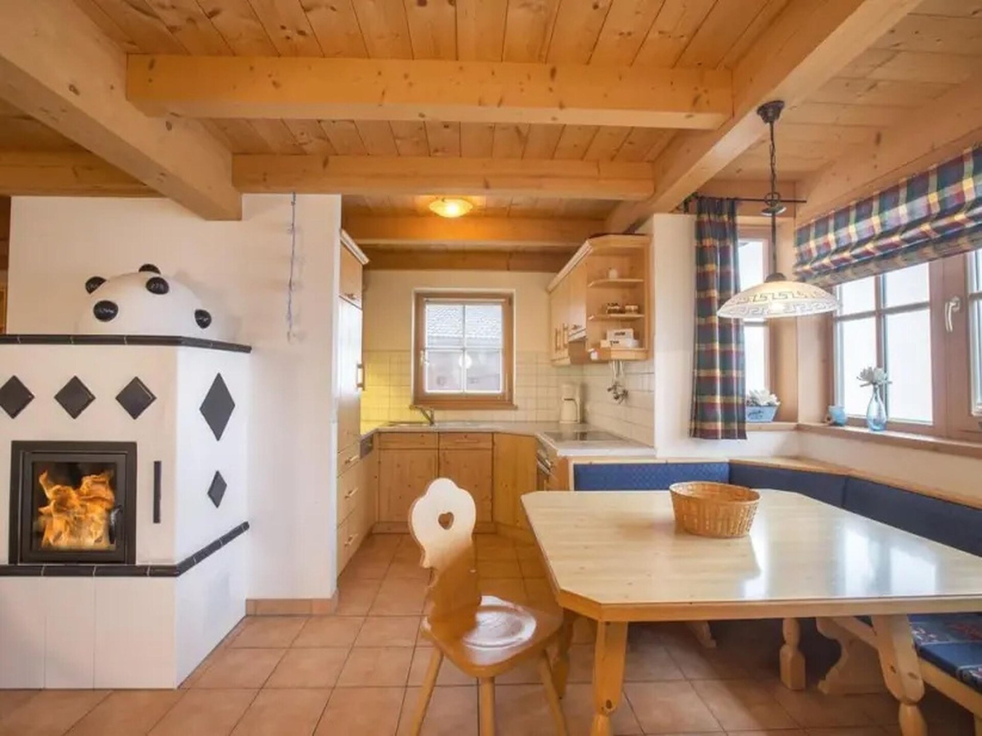 Centraal gelegen chalet aan de piste in Wald-Königsleiten · 8 pers. - foto 3