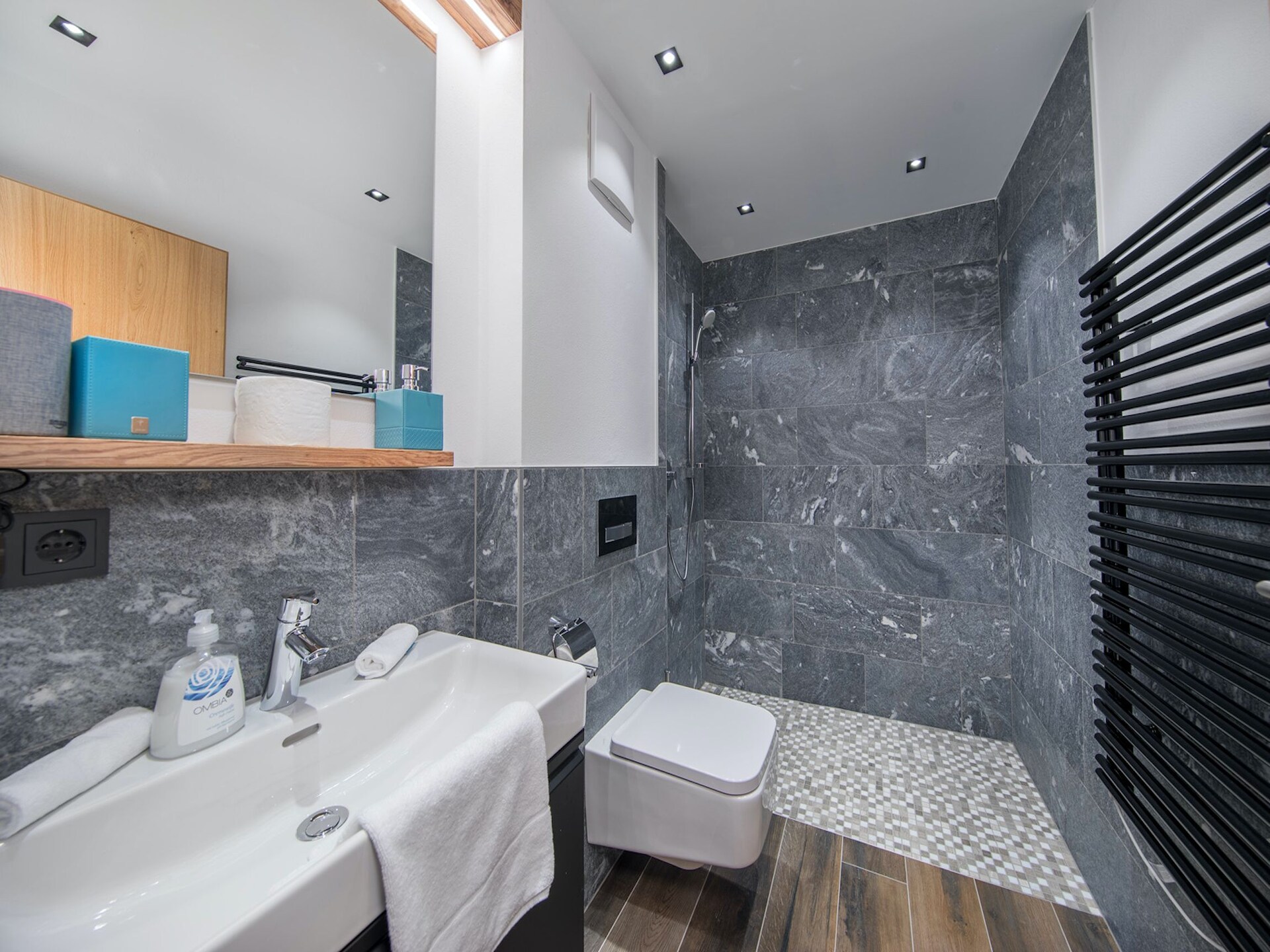 Luxe chalet aan de rand van Neukirchen met sauna en bergzicht - foto 36