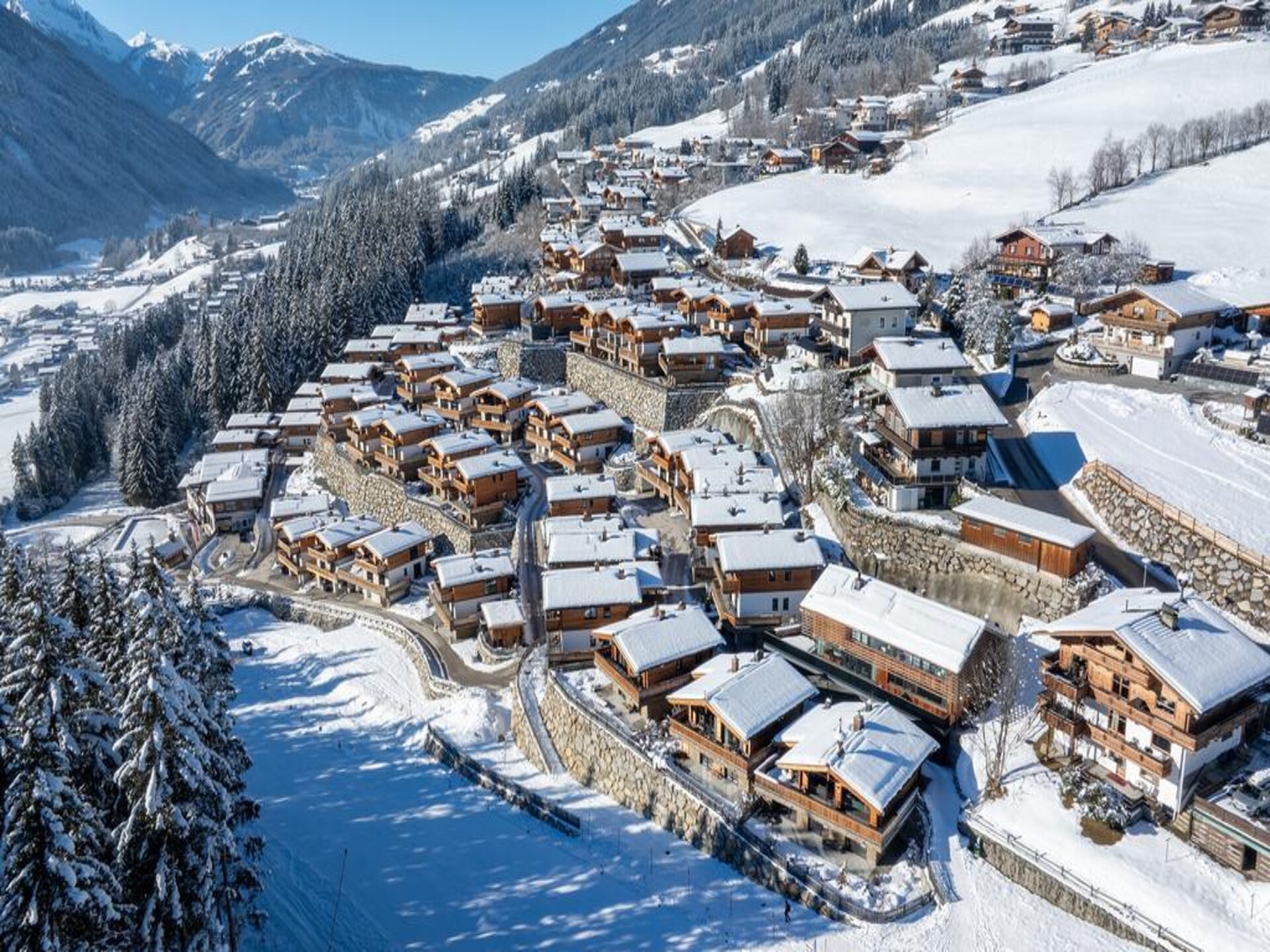 Luxe chalet direct aan de piste in Neukirchen am Großvenediger - foto 42