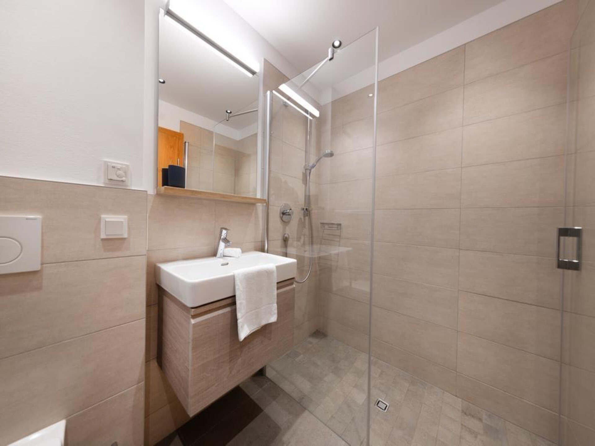 Luxe chalet direct aan de piste in Neukirchen am Großvenediger - foto 27