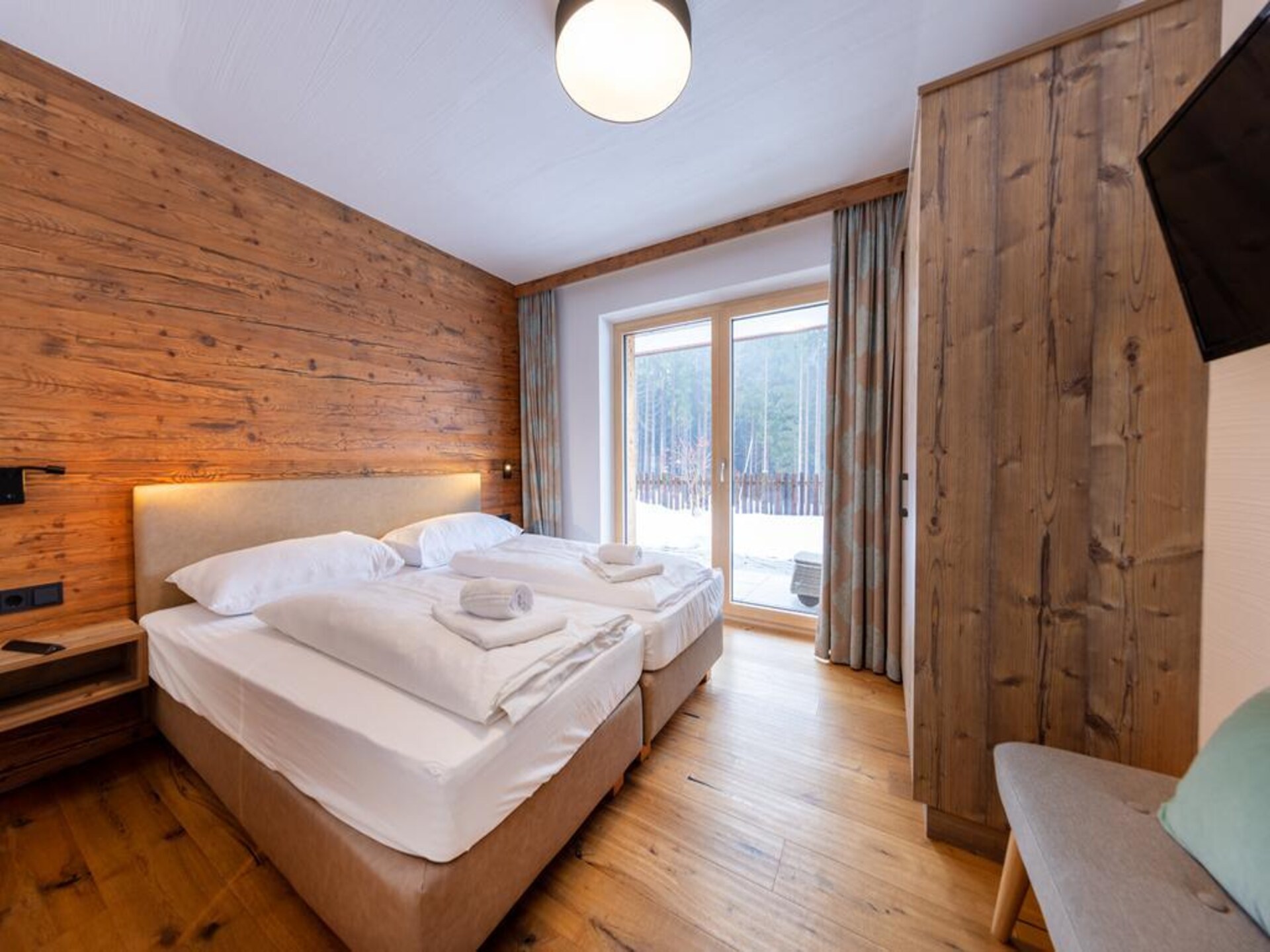 Luxe chalet direct aan de piste in Neukirchen am Großvenediger - foto 25