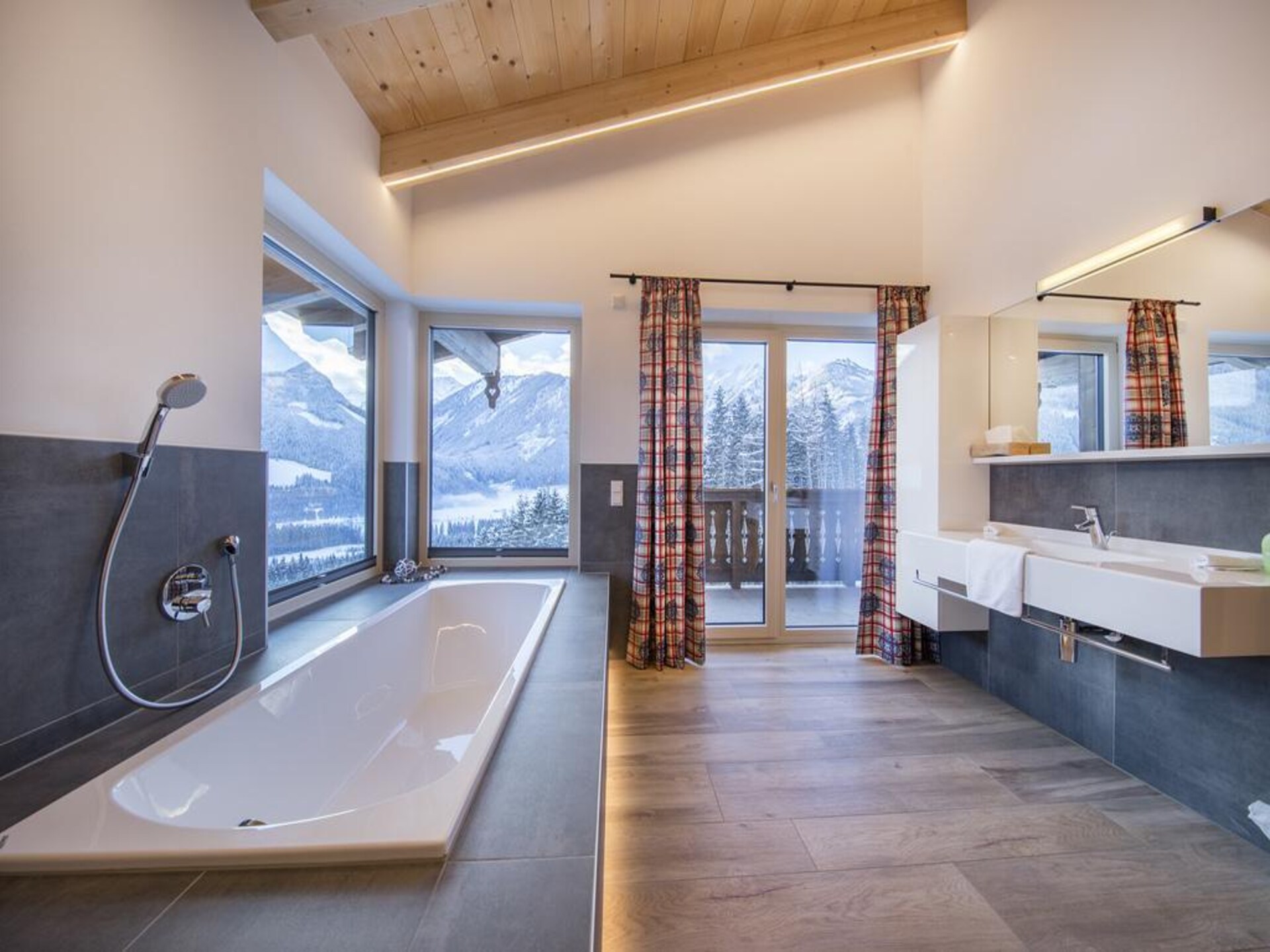 8-persoons luxe chalet aan de piste in Neukirchen · 195 m² - foto 26