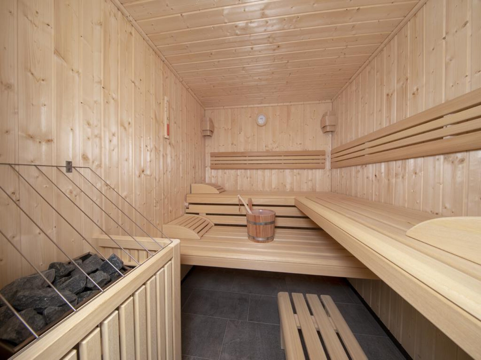 Luxe chalet Jagdhausspitze: ski-in/ski-out aan de piste in Neukirchen - foto 32