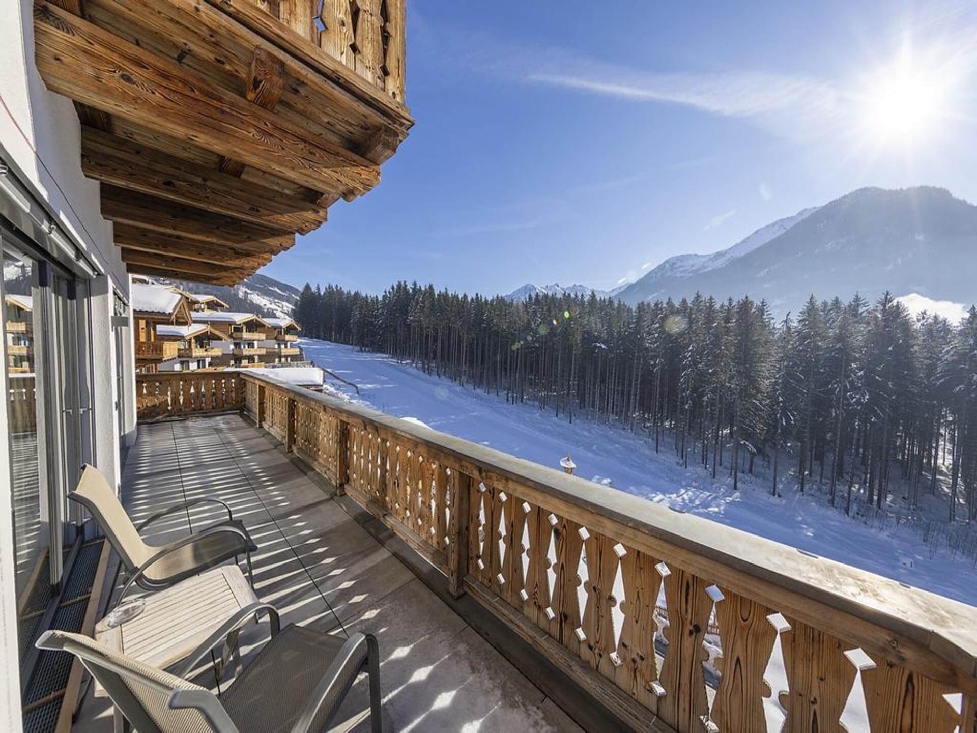 10-persoons luxe chalet aan de piste in Neukirchen - foto 43
