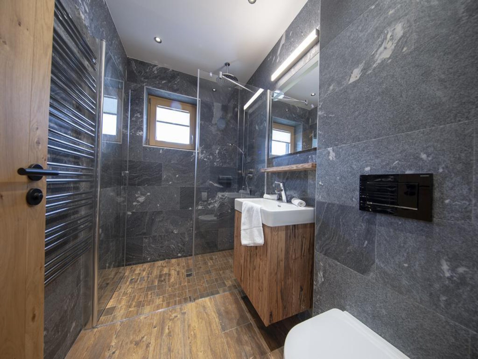 10-persoons luxe chalet aan de piste in Neukirchen - foto 27